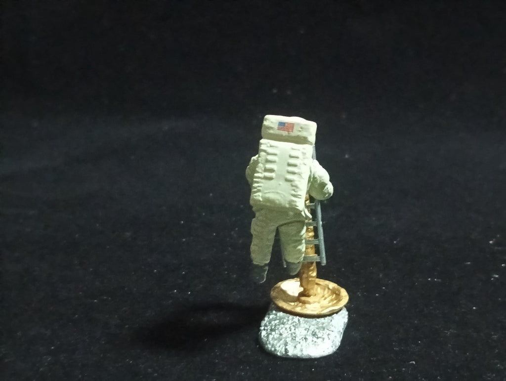 Miniature Space NASA Astronaut on Ladder FURUTA #05