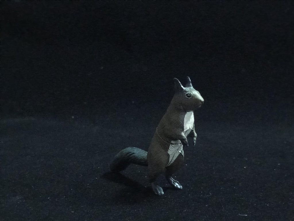 Miniature Eurasian Red Squirrel Figurine - Furuta