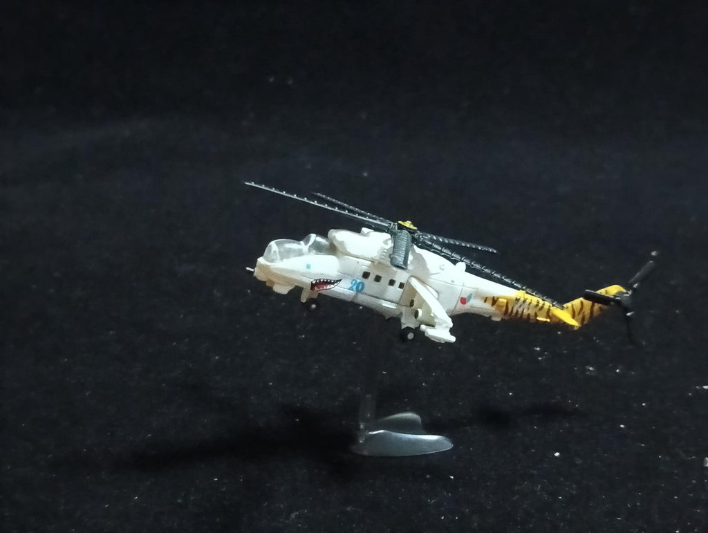 Mil Mi-24 Hind(White) - Furuta Fighter Aircraft Vol.3 No.57