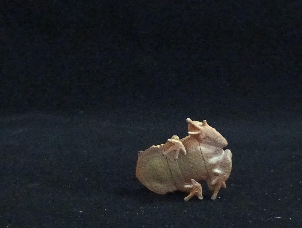 Miniature Three-horned frog Figurine - Furuta
