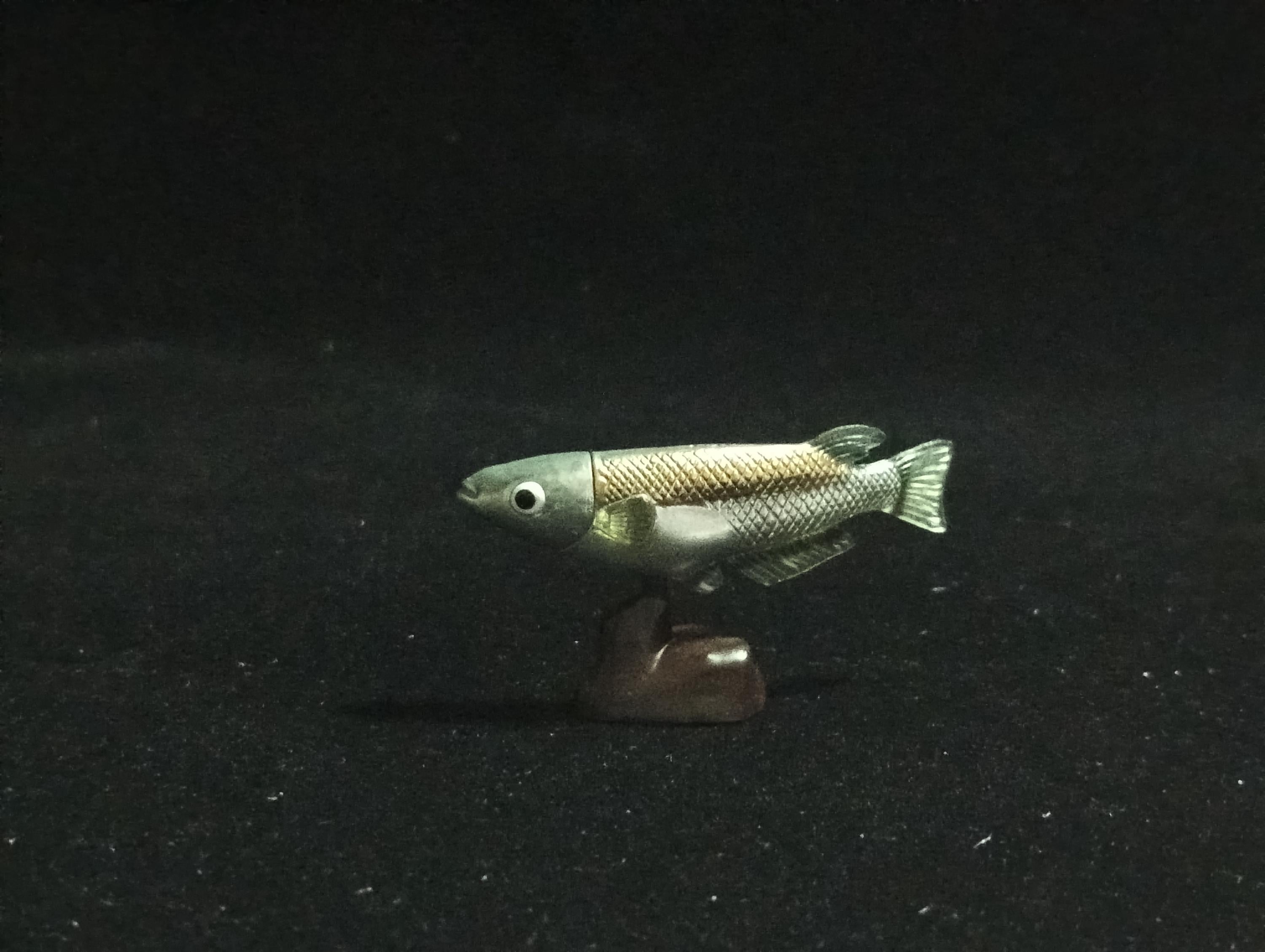 Miniature Western Honshu killifish (medaka) Figurine - Furuta