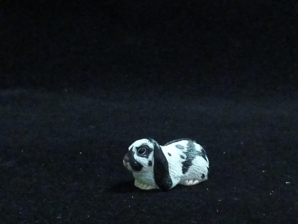 Miniature Lop Ear(Black-White) Figurine - Furuta