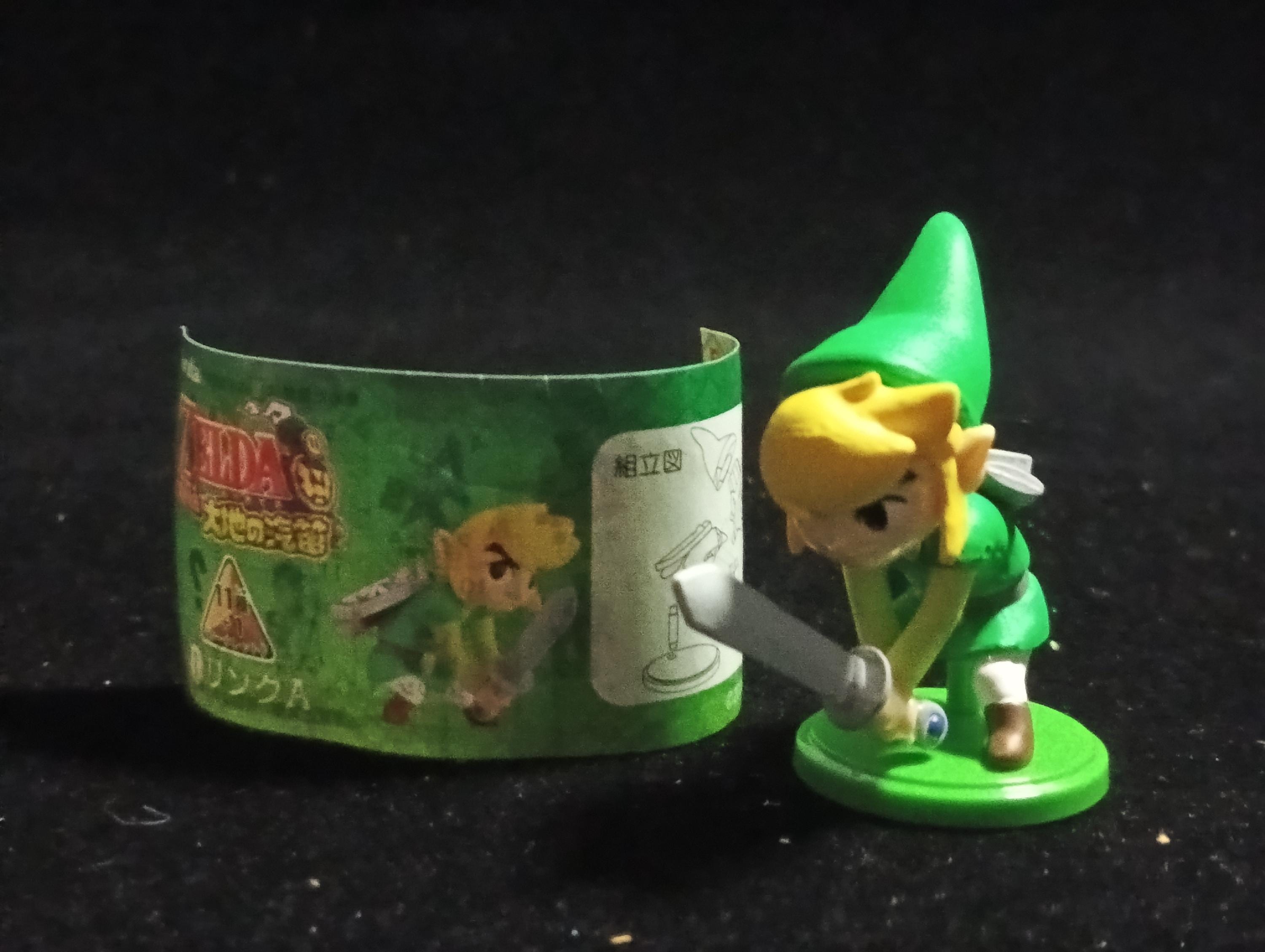 Legend of Zelda Choco Egg Mini Figure Link A Nintendo Furuta Spirit Tracks