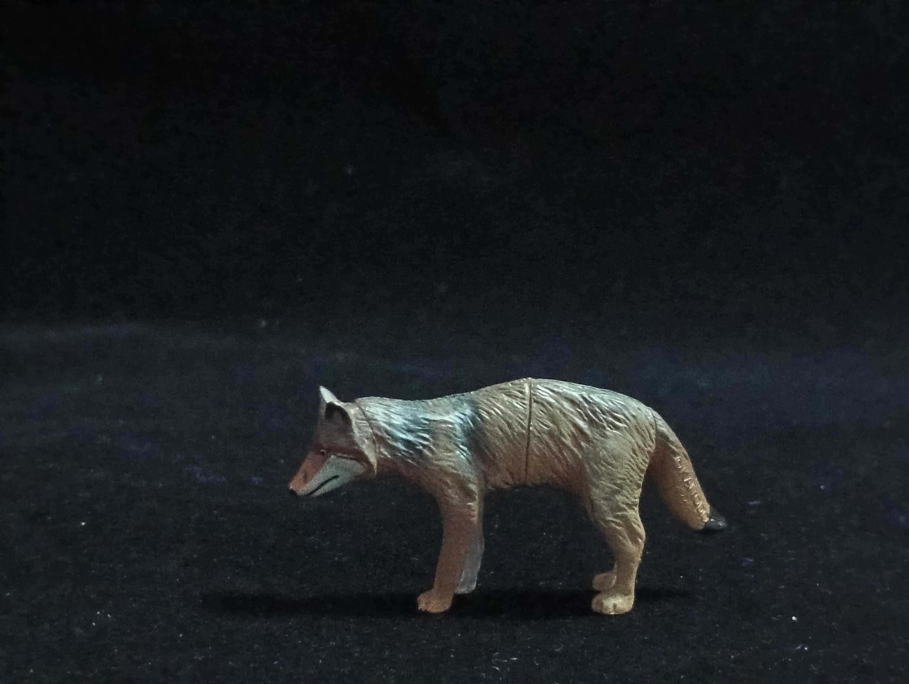 Miniature Japanese wolf Figurine - Furuta