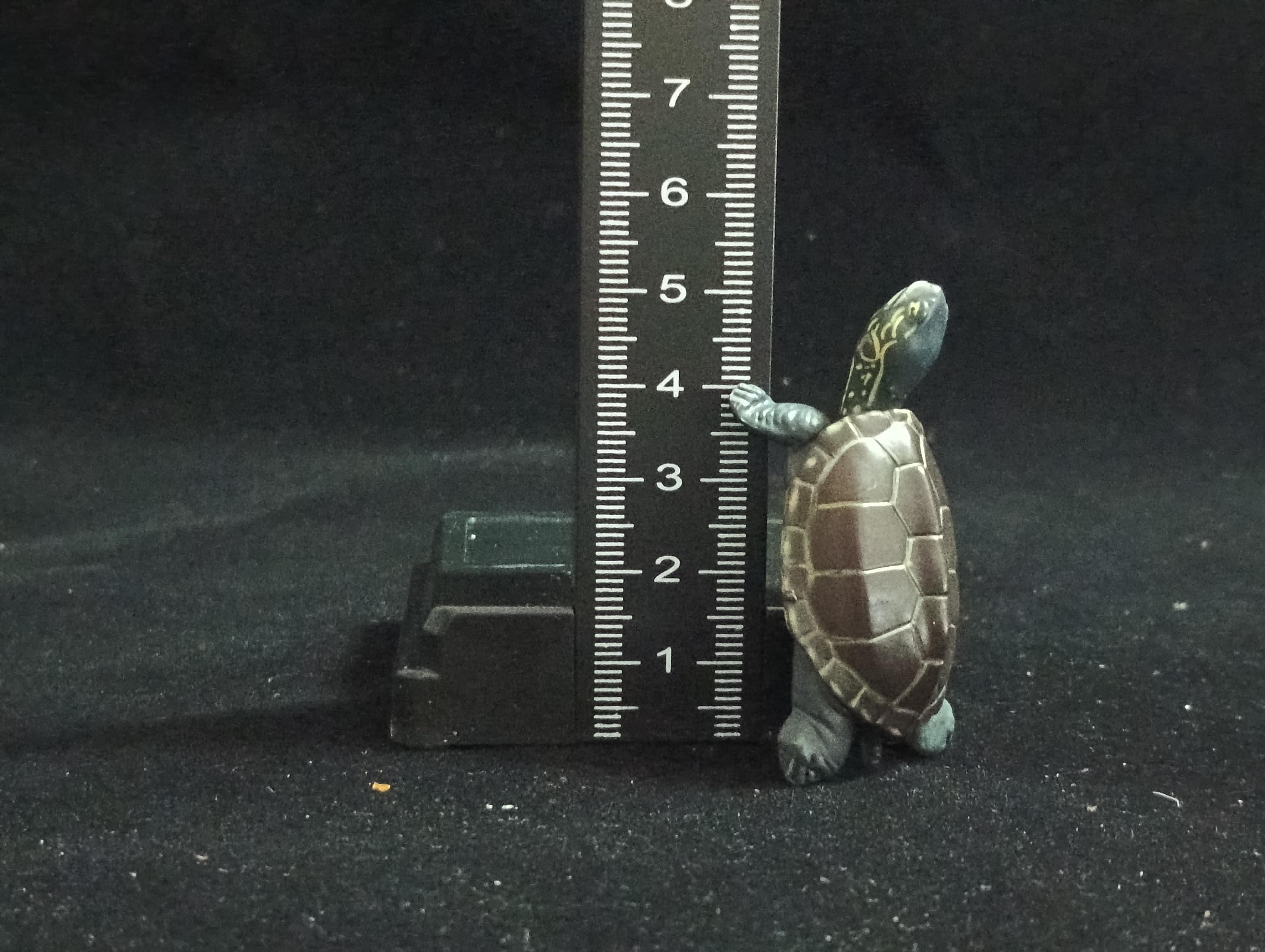 Miniature Grass turtle Figurine - Furuta