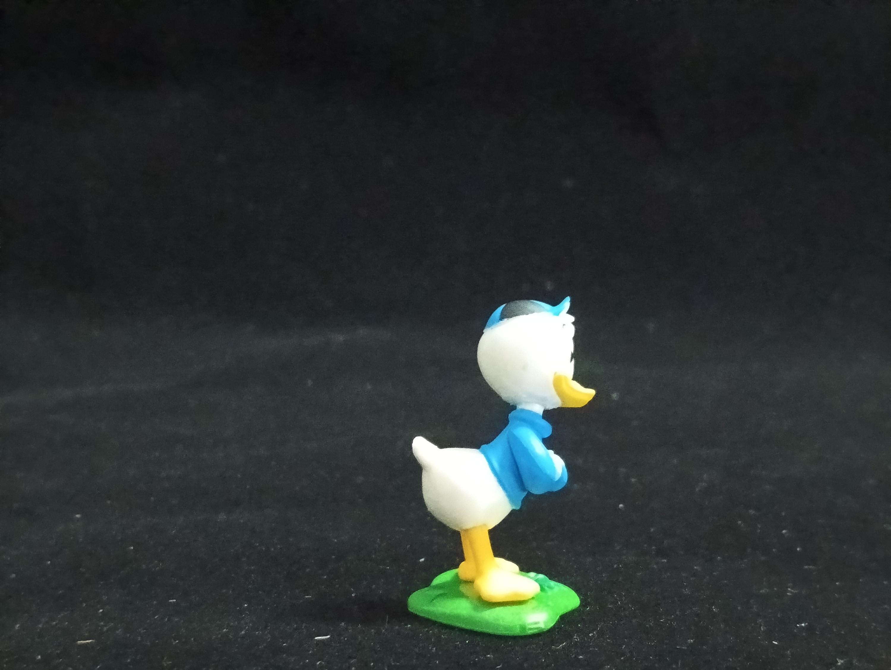 Miniature Disney Choco Party Ducktales Deweky Figurine - Tomy
