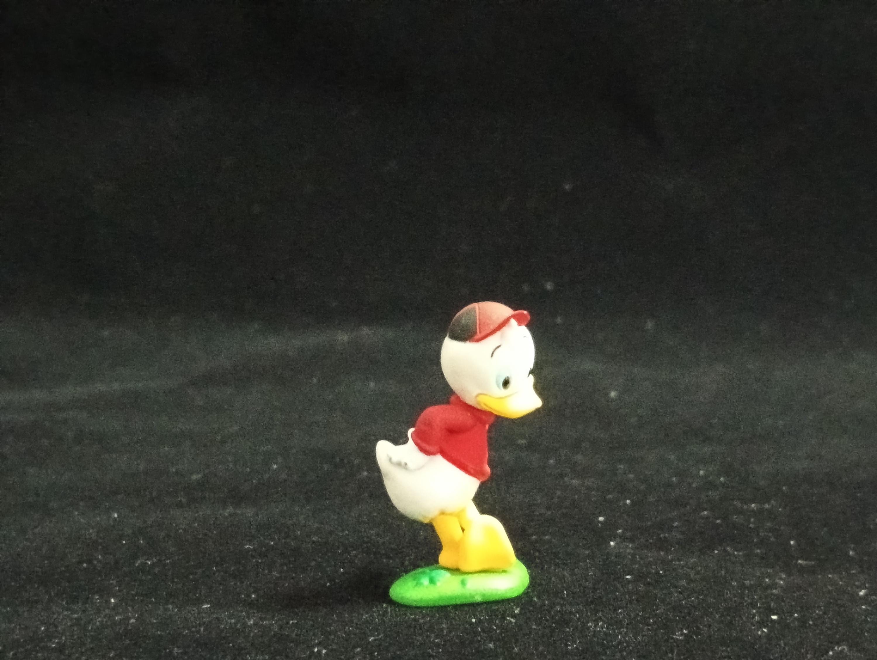 Miniature Disney Choco Party Ducktales Huey Figurine - Tomy