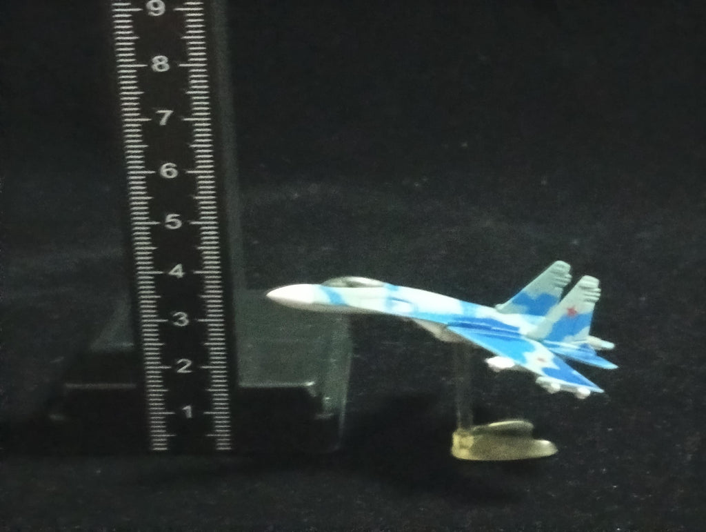 Sukhoi Su-27 Flanker  - Furuta Fighter Aircraft Vol.2 No.21