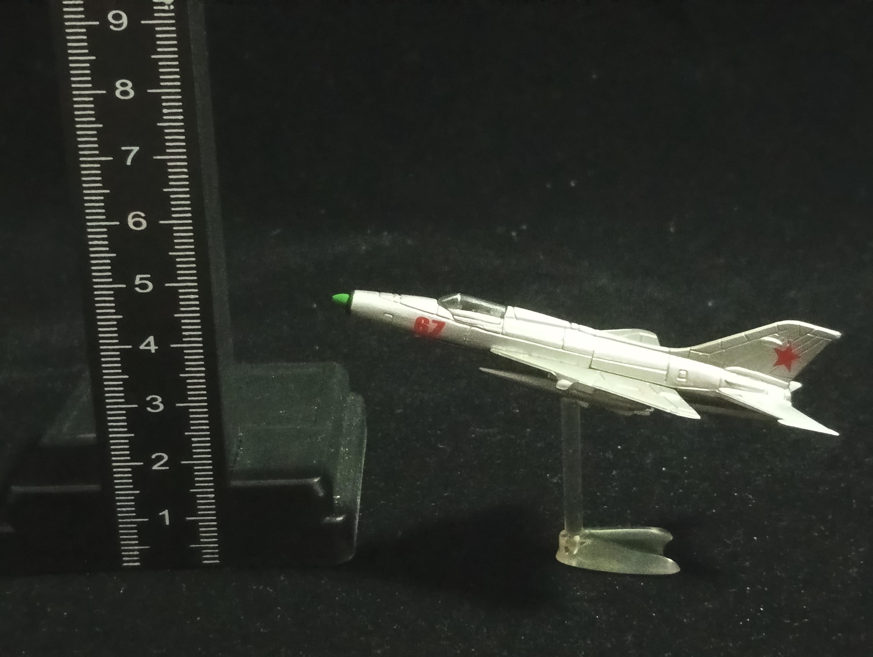 MAPO MiG-21 PF Fish Bed D - Furuta Fighter Aircraft Vol.2 No.30