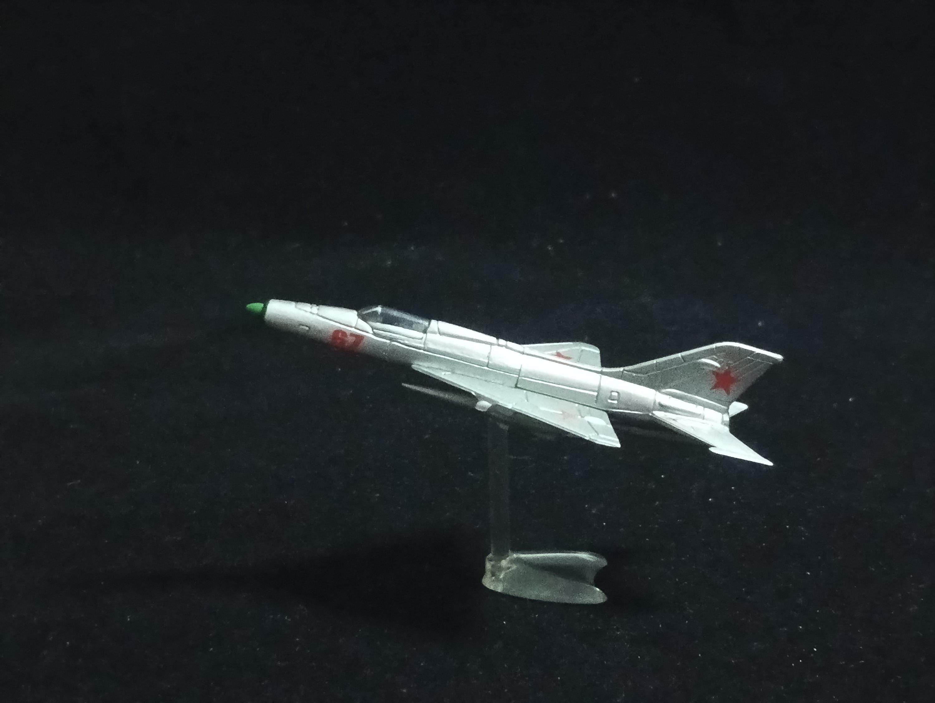 MAPO MiG-21 PF Fish Bed D - Furuta Fighter Aircraft Vol.2 No.30
