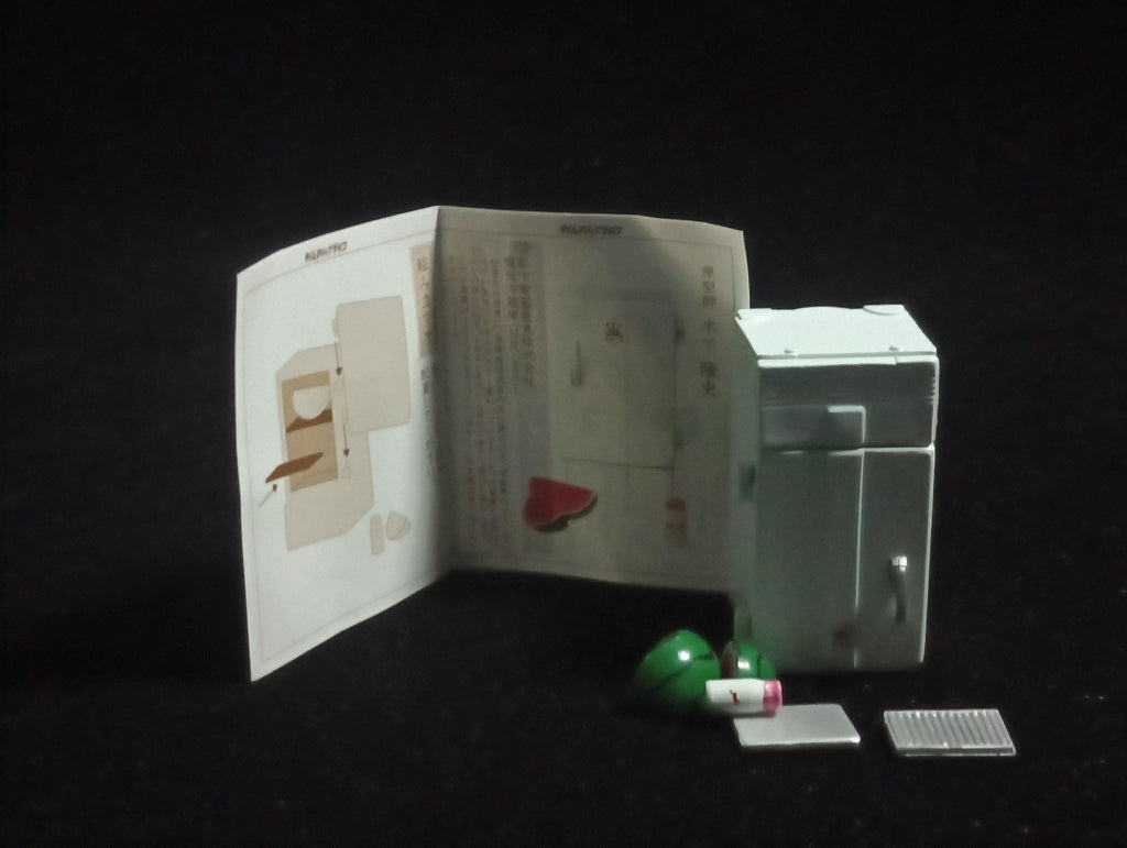 Matsushita Electric Industrial Co., Ltd. Electric Refrigerator NR-351" Time Slip Glico Kaiyodo  Figures  Watermelon  Milk/ Bottle/ Miniature