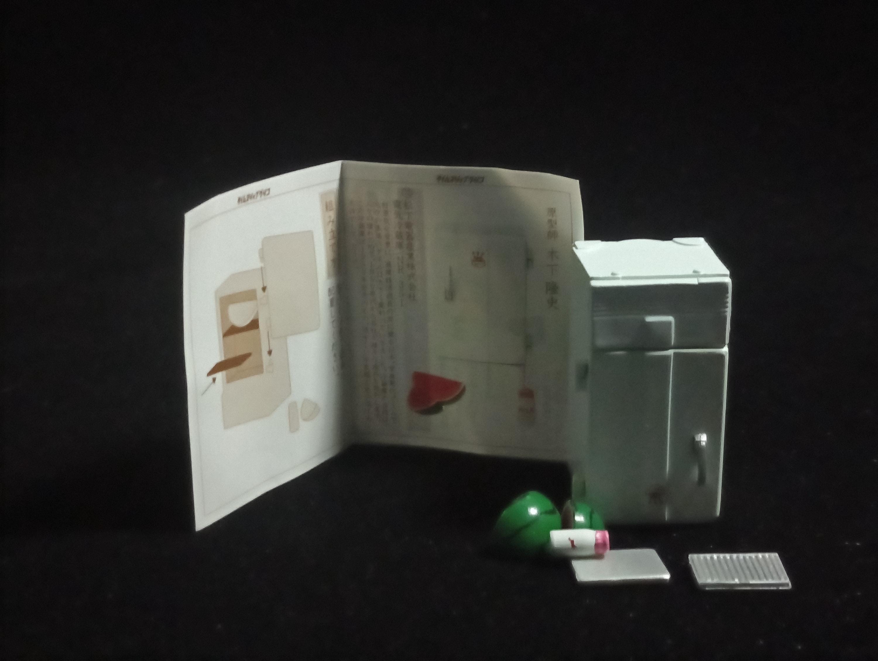 Matsushita Electric Industrial Co., Ltd. Electric Refrigerator NR-351" Time Slip Glico Kaiyodo  Figures  Watermelon  Milk/ Bottle/ Miniature
