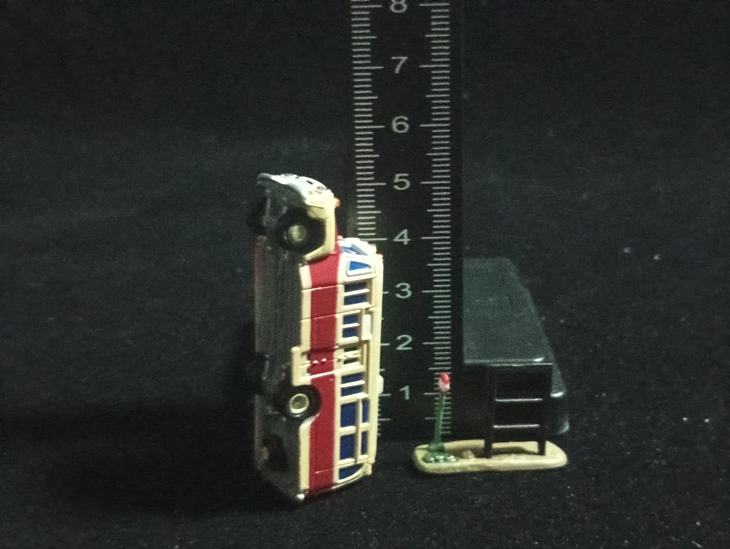Time Slip Glico Vol. 1 Kaiyodo Figure Isuzu BXD30 Type Hood Bus