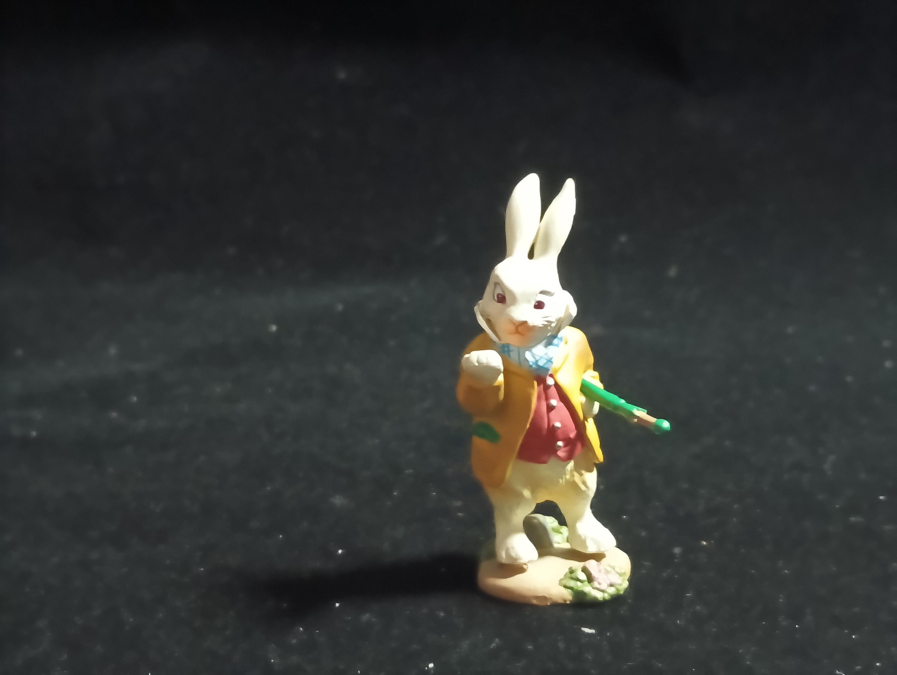 Kaiyodo Alice in Wonderland Late rabbit mini figure Vintage 2002 Kaiyodo