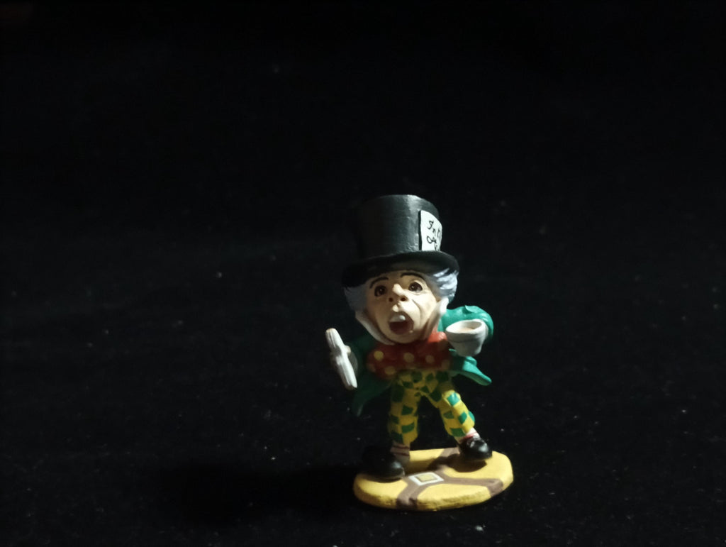 Kaiyodo Alice in Wonderland Frog MAD HATTER mini figure Vintage 2002 Kaiyodo