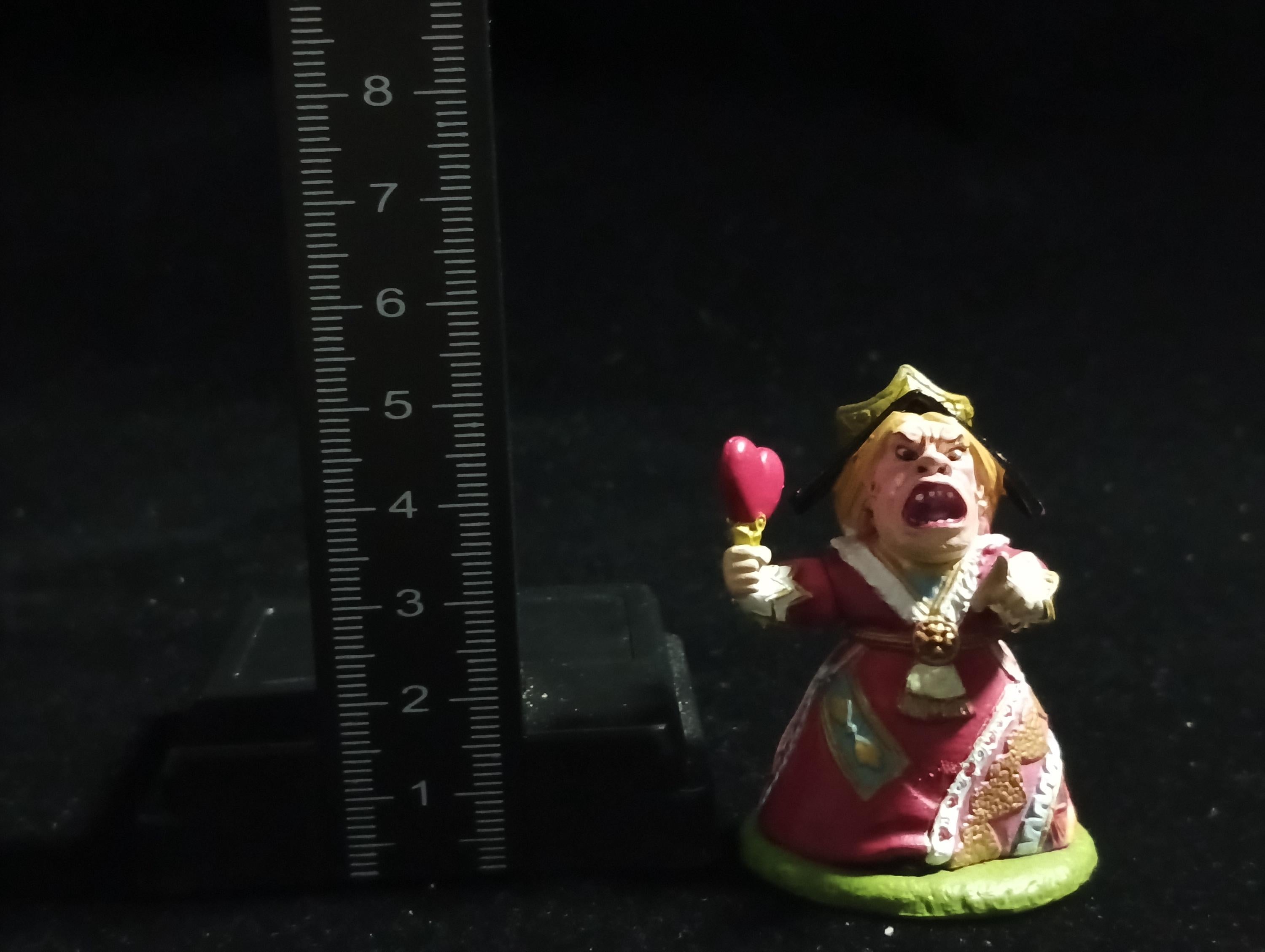 Kaiyodo Alice in Wonderland Queen of Heart mini figure Vintage 2002 Kaiyodo