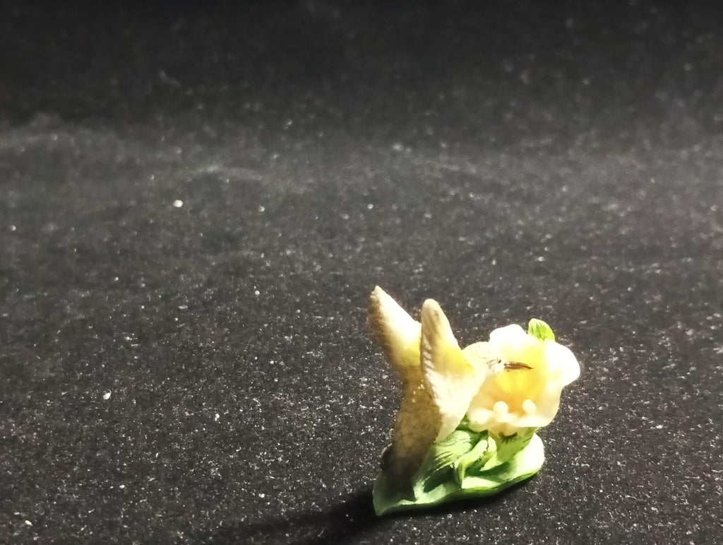 Kabaya Japan Exclusive Miniature Hummingbird