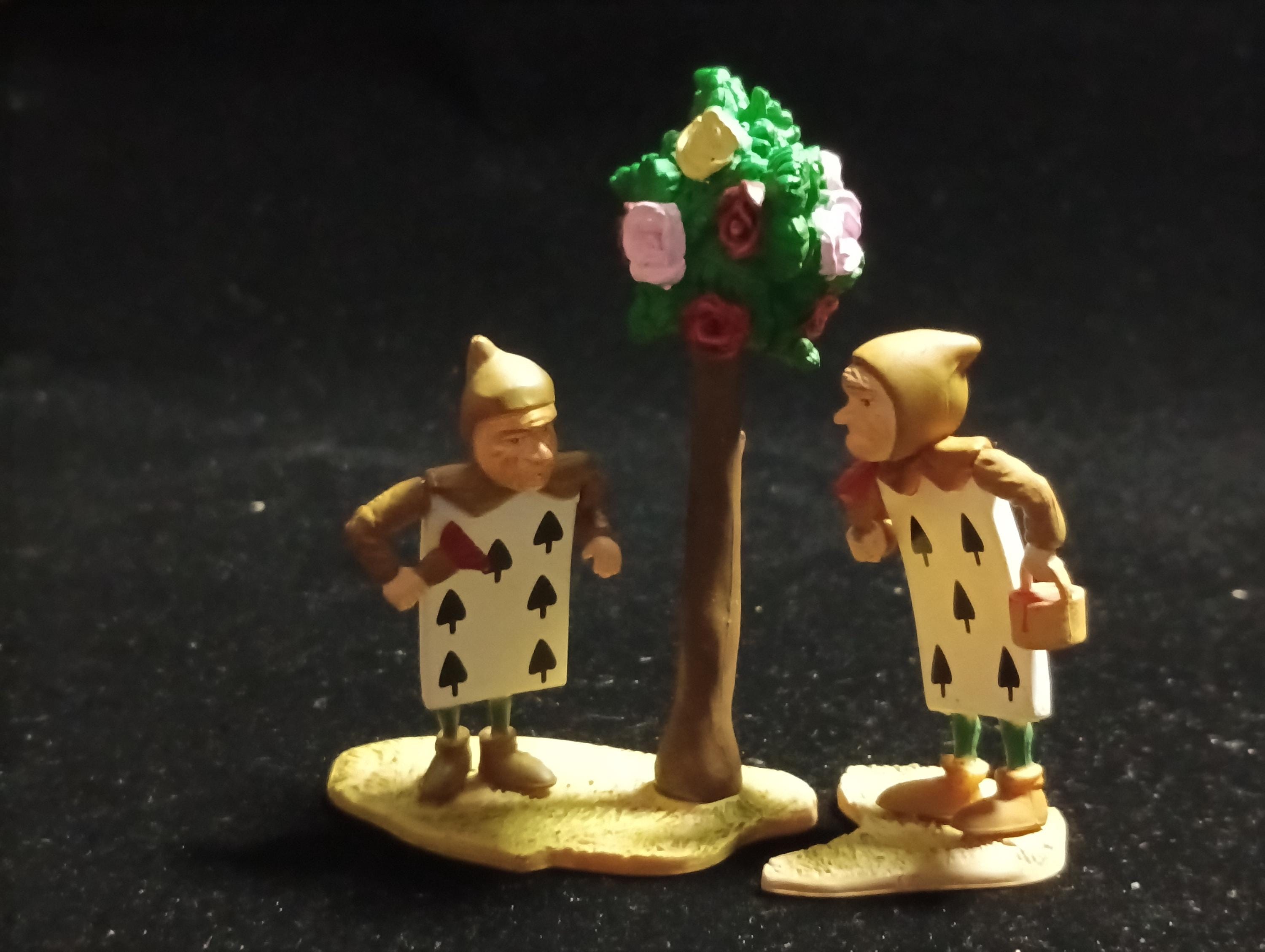 Kaiyodo Alice in Wonderland SPADES PAINTER mini figure Vintage 2003 Kaiyodo