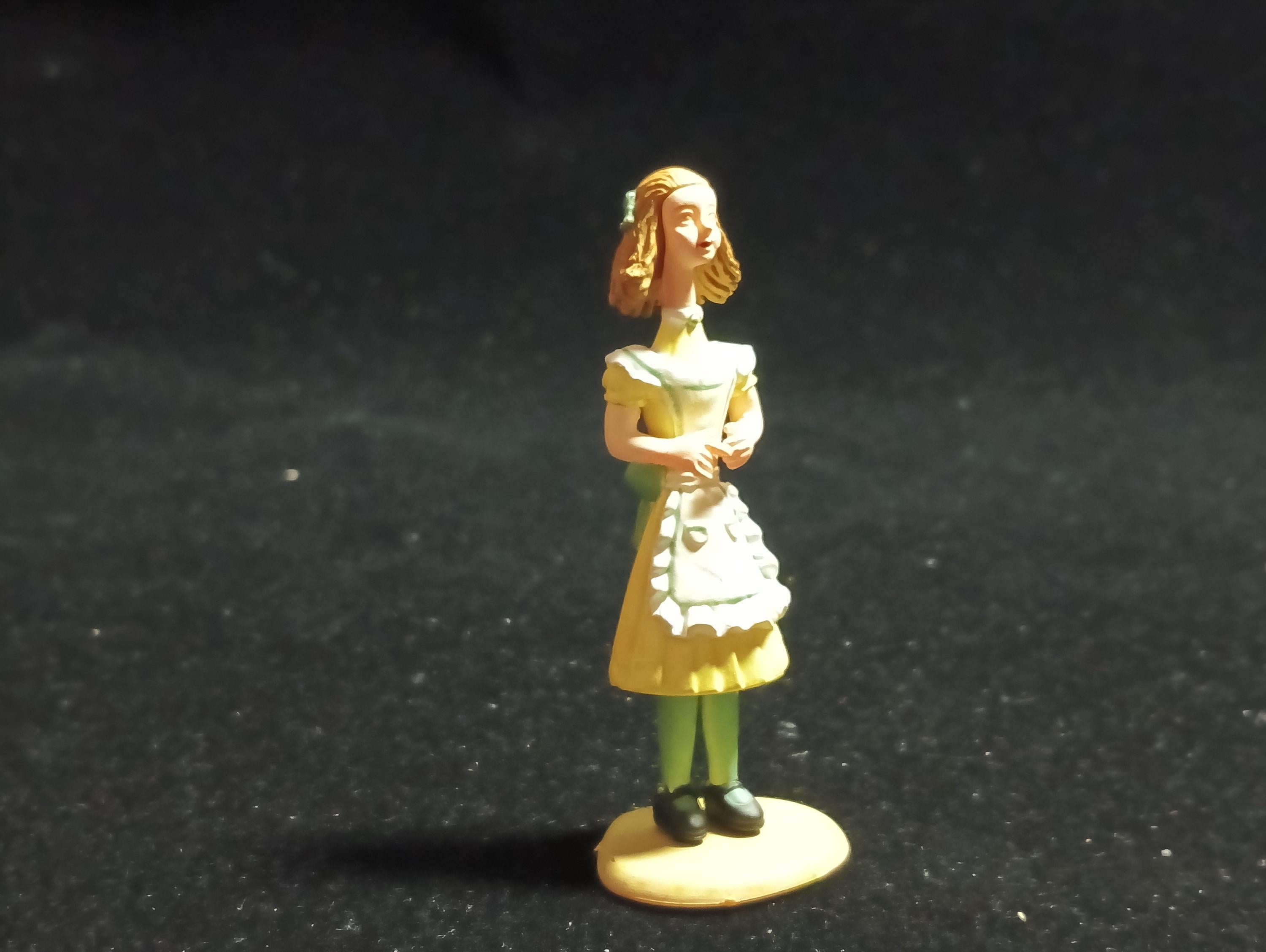 Kaiyodo Alice in Wonderland Tall Alice mini figure Vintage 2003 Kaiyodo