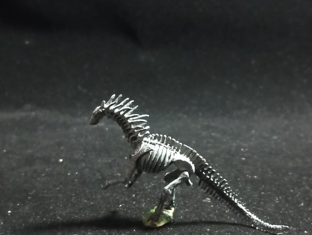 Miniature Dinosaur Amargasaurus Skeleton Figure Figurine -  Furuta