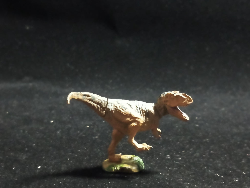 Miniature Dinosaur Tyrannosaurus Figure Figurine -  Furuta