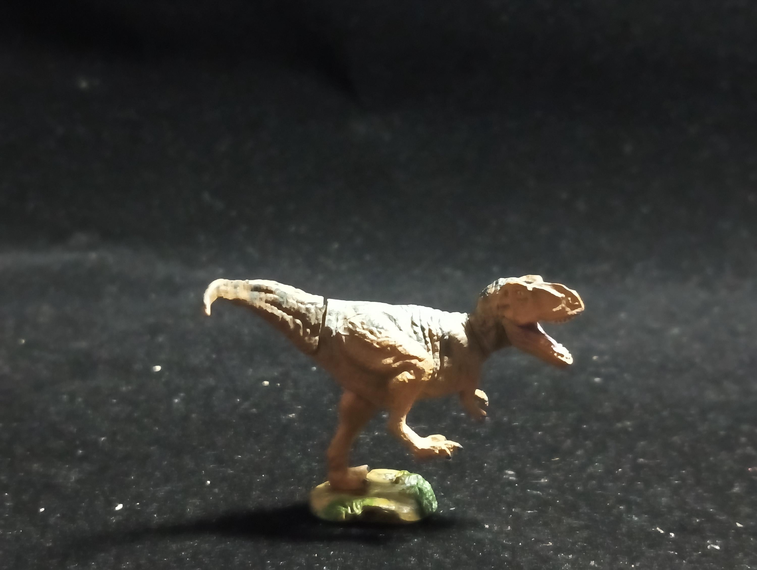 Miniature Dinosaur Tyrannosaurus Figure Figurine -  Furuta