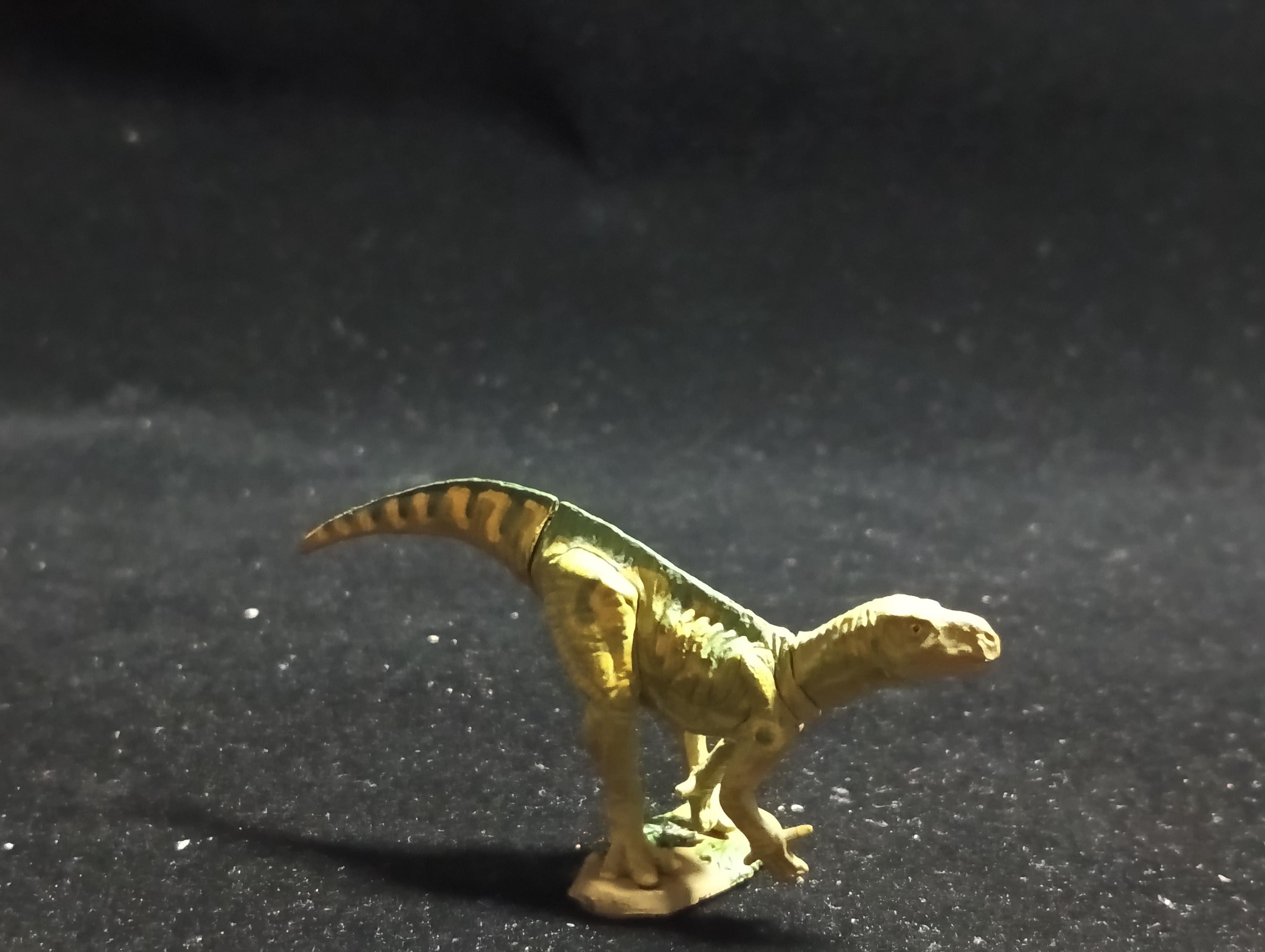 Miniature Dinosaur Iguanodon Figure Figurine -  Furuta