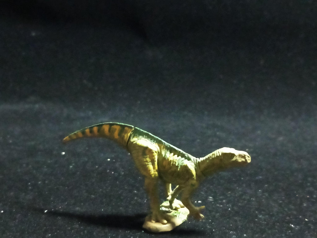 Miniature Dinosaur Iguanodon Figure Figurine -  Furuta