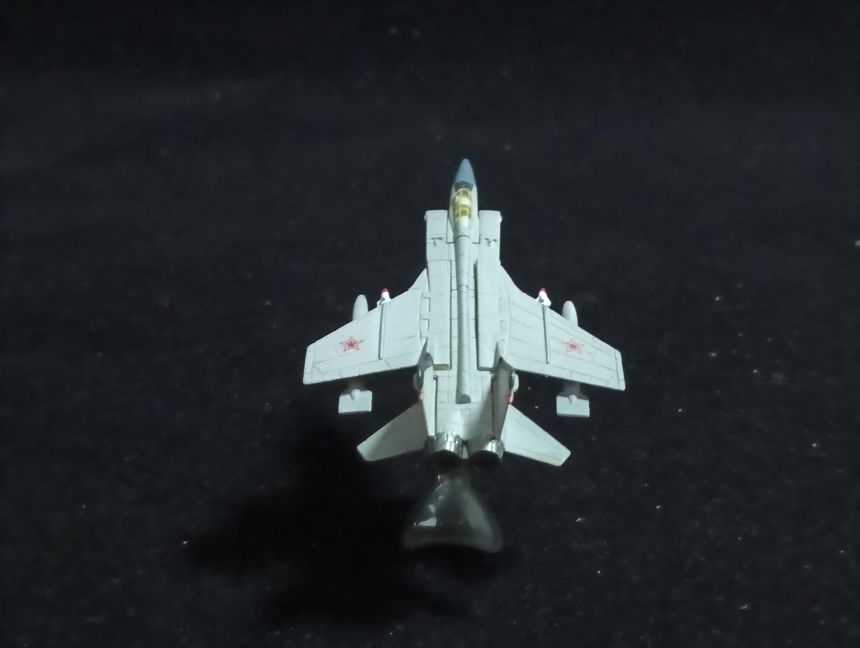 Mikoyan MiG-31 Foxhound - Furuta Fighter Aircraft Vol.3 No.43