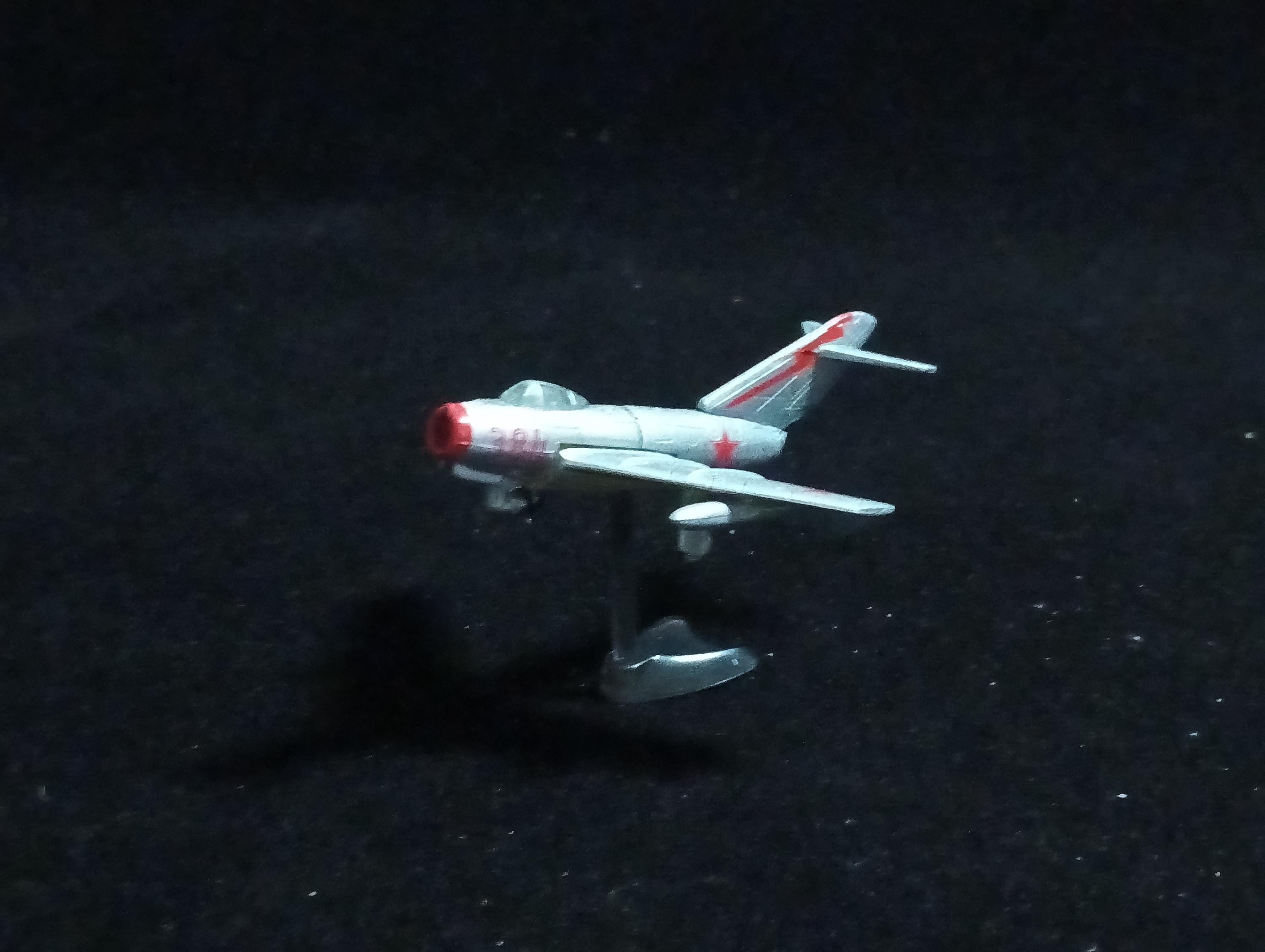 Mikoyan MiG-15 (Silver) - Furuta Fighter Aircraft Vol.3 No.50