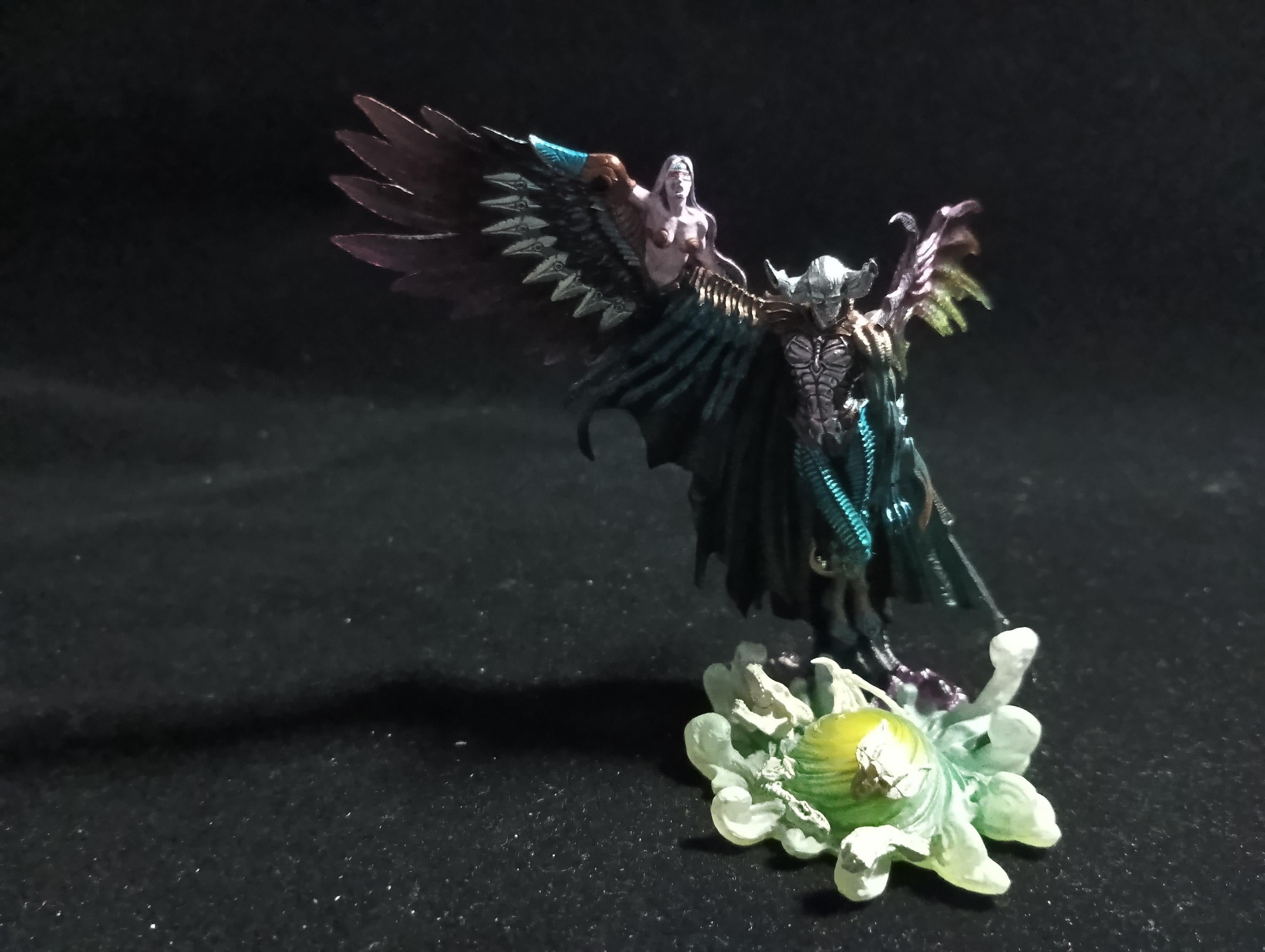 Square Enix Final Fantasy Creatures Figure final fantasy Zalera