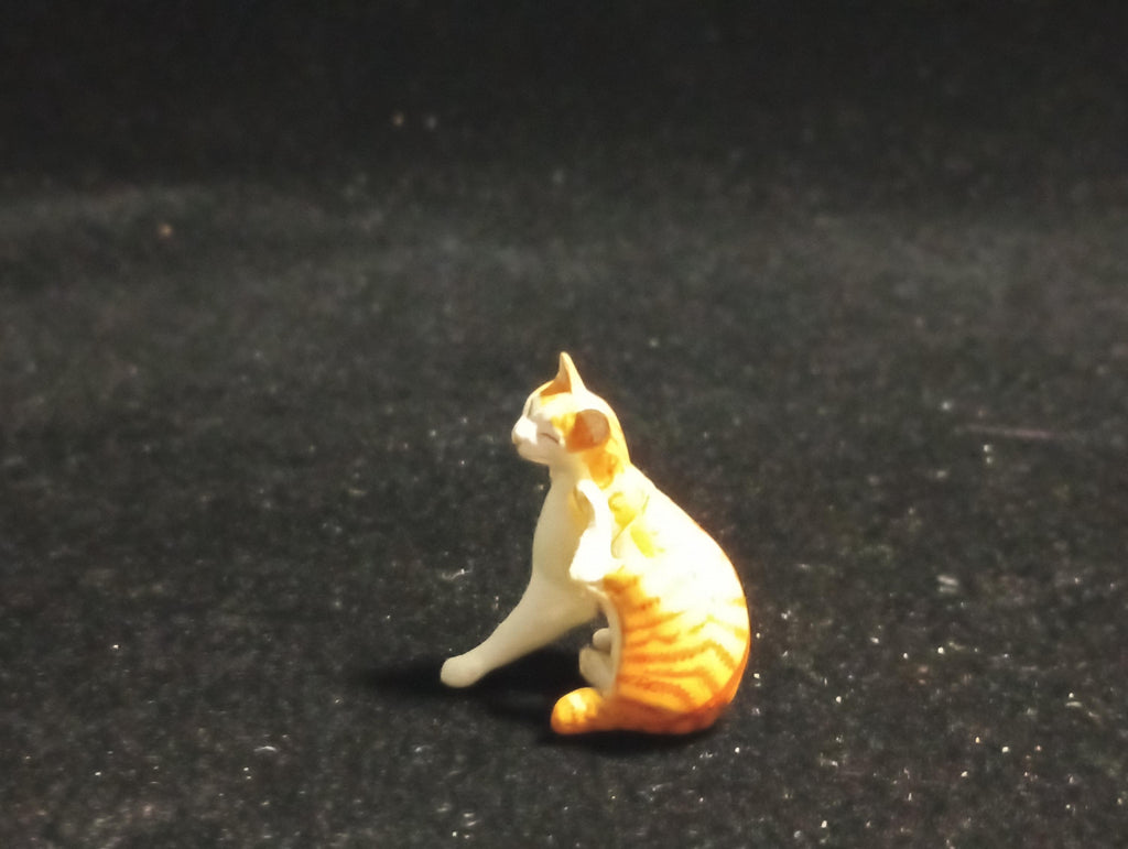 Kaiyodo Animatales Choco Q Amazing Animals Japanese Cat Calico Figure A