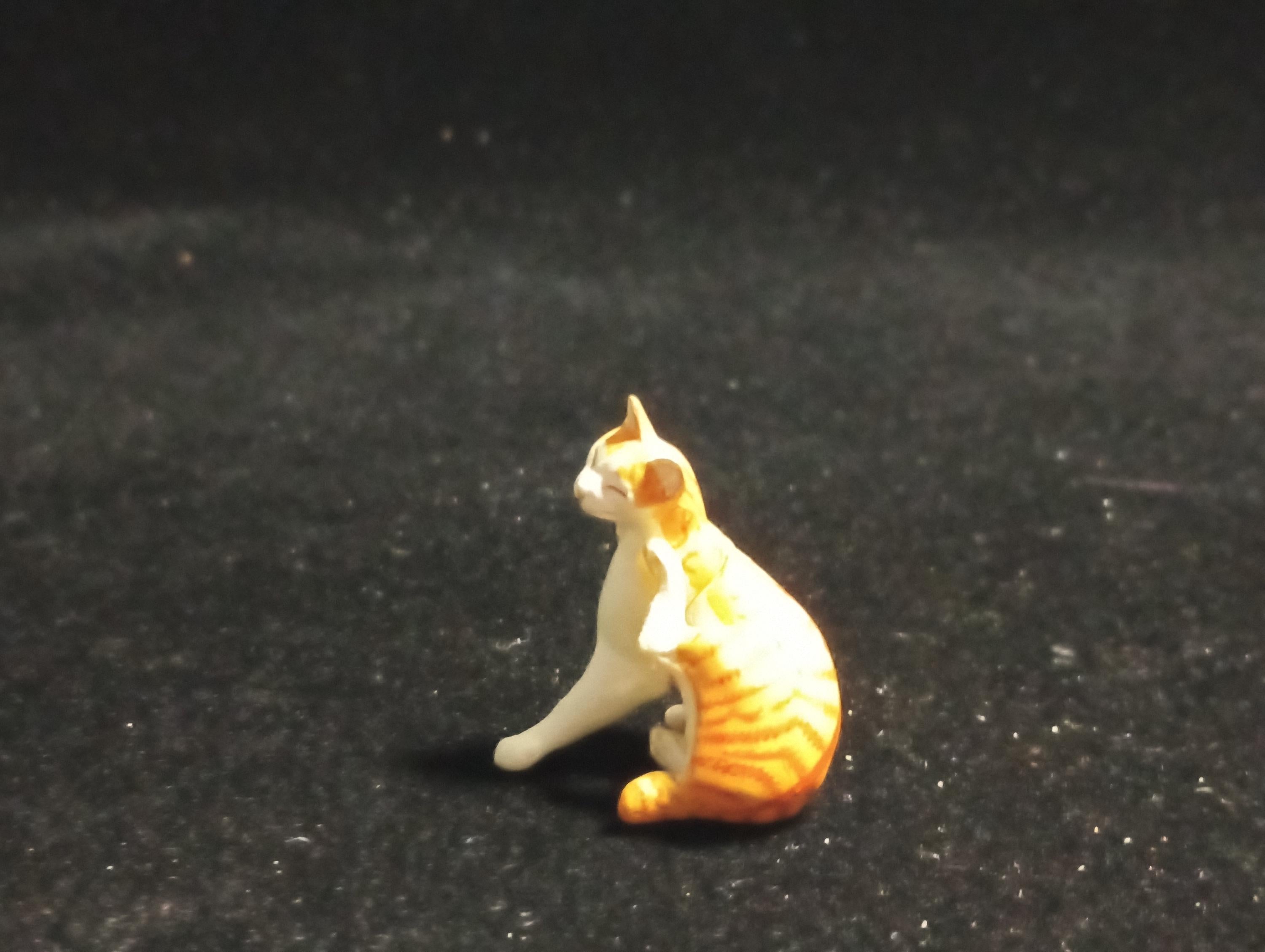 Kaiyodo Animatales Choco Q Amazing Animals Japanese Cat Calico Figure A