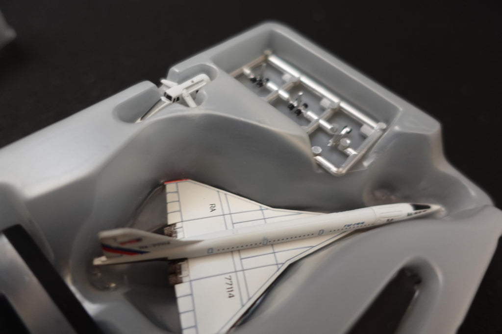 1/700 Tupolev Tu-144 Aeroflot Wings of the world 2 Takara