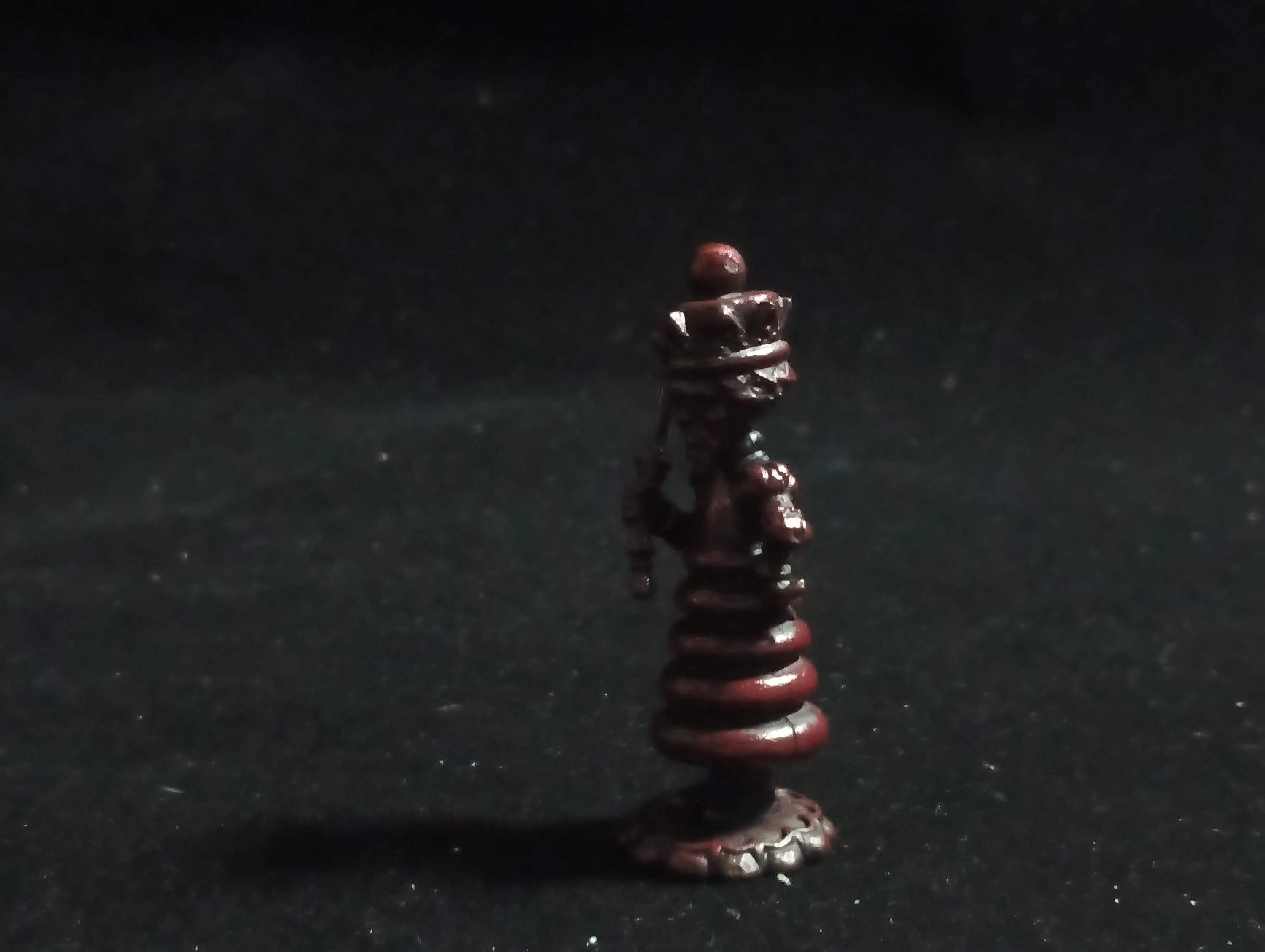 Kaiyodo Alice in Wonderland Red Queen mini figure Vintage 2002 Kaiyodo