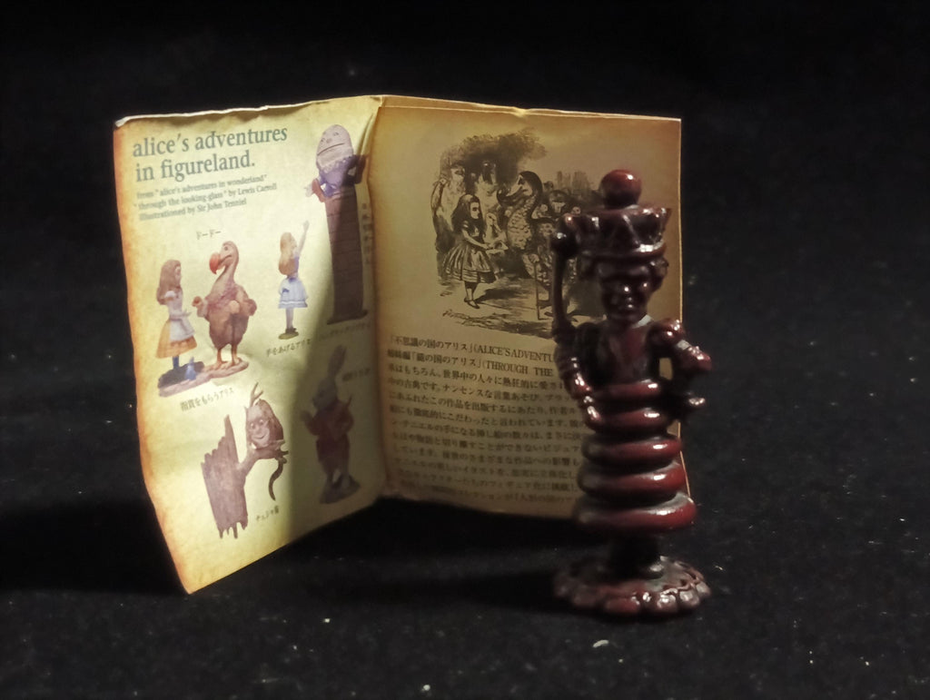 Kaiyodo Alice in Wonderland Red Queen mini figure Vintage 2002 Kaiyodo