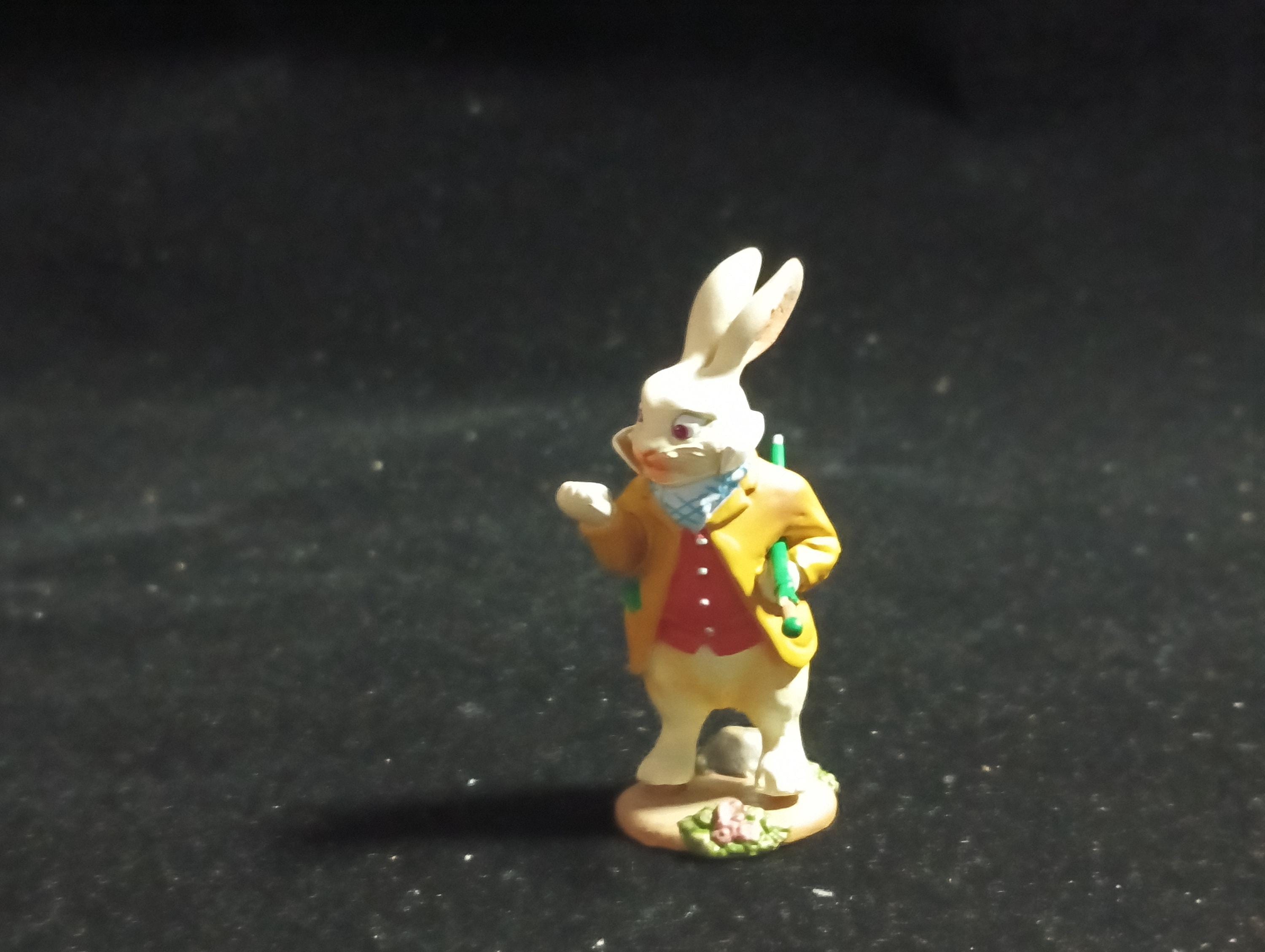 Kaiyodo Alice in Wonderland Late rabbit mini figure Vintage 2002 Kaiyodo