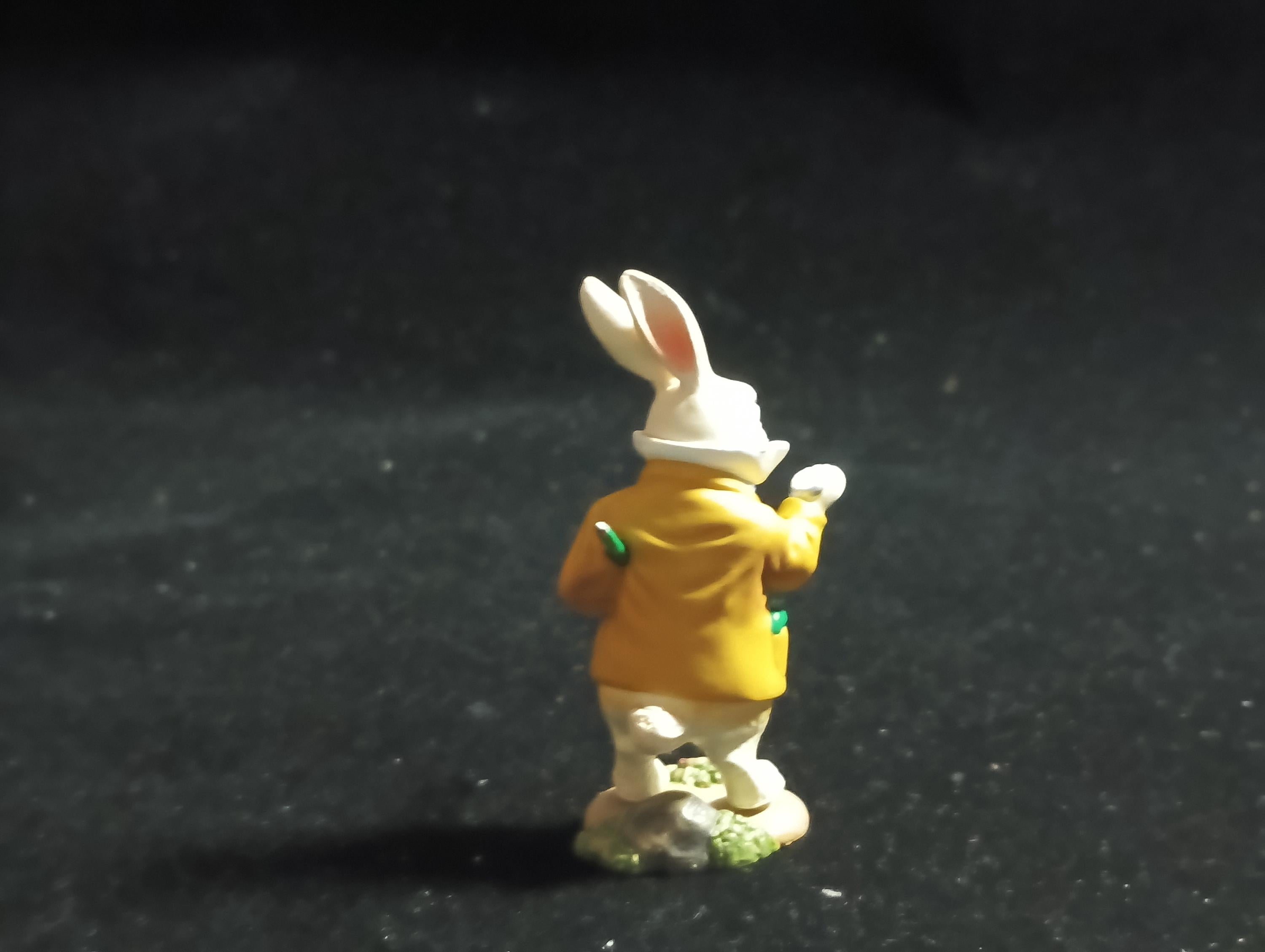 Kaiyodo Alice in Wonderland Late rabbit mini figure Vintage 2002 Kaiyodo