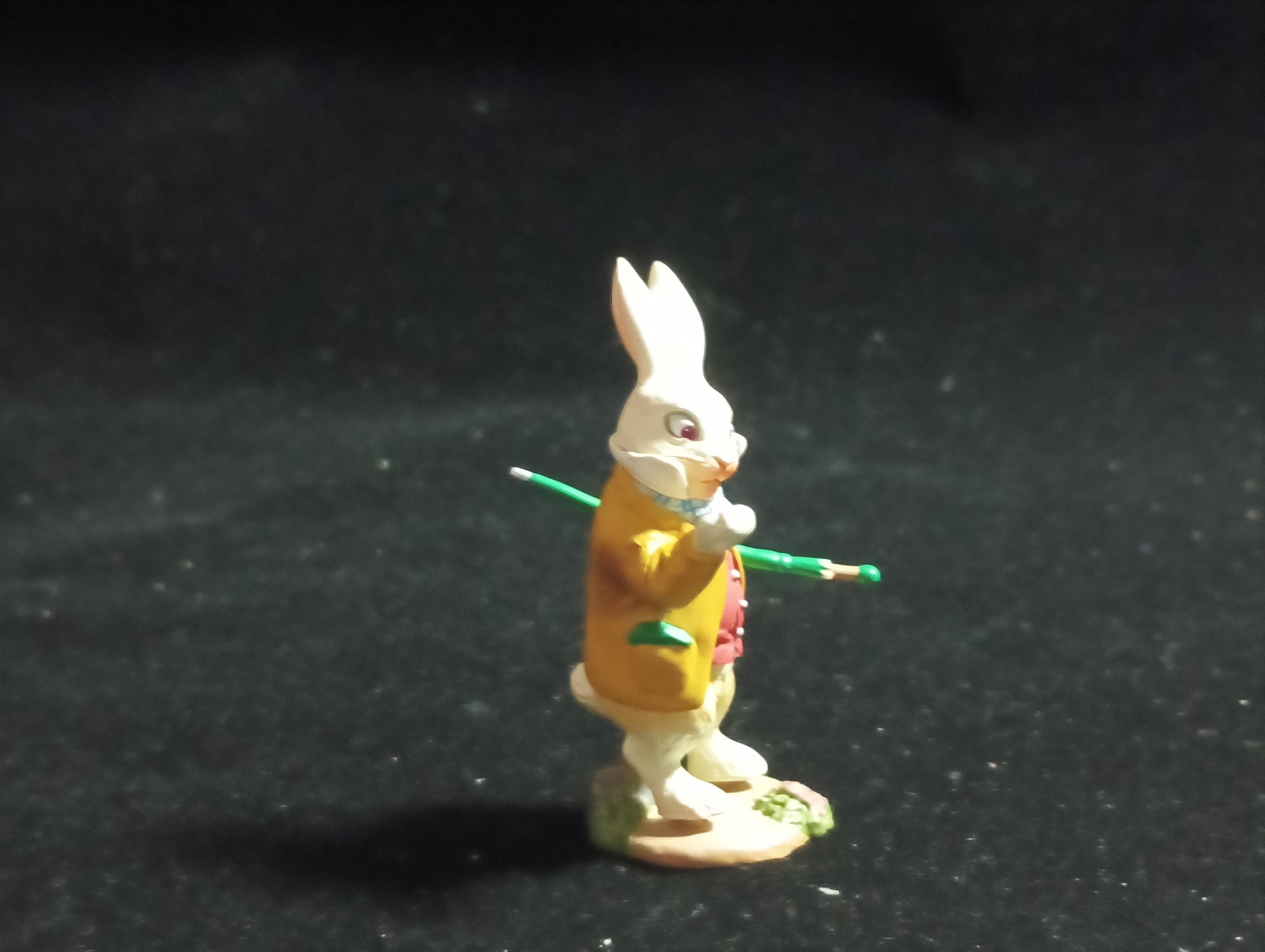 Kaiyodo Alice in Wonderland Late rabbit mini figure Vintage 2002 Kaiyodo