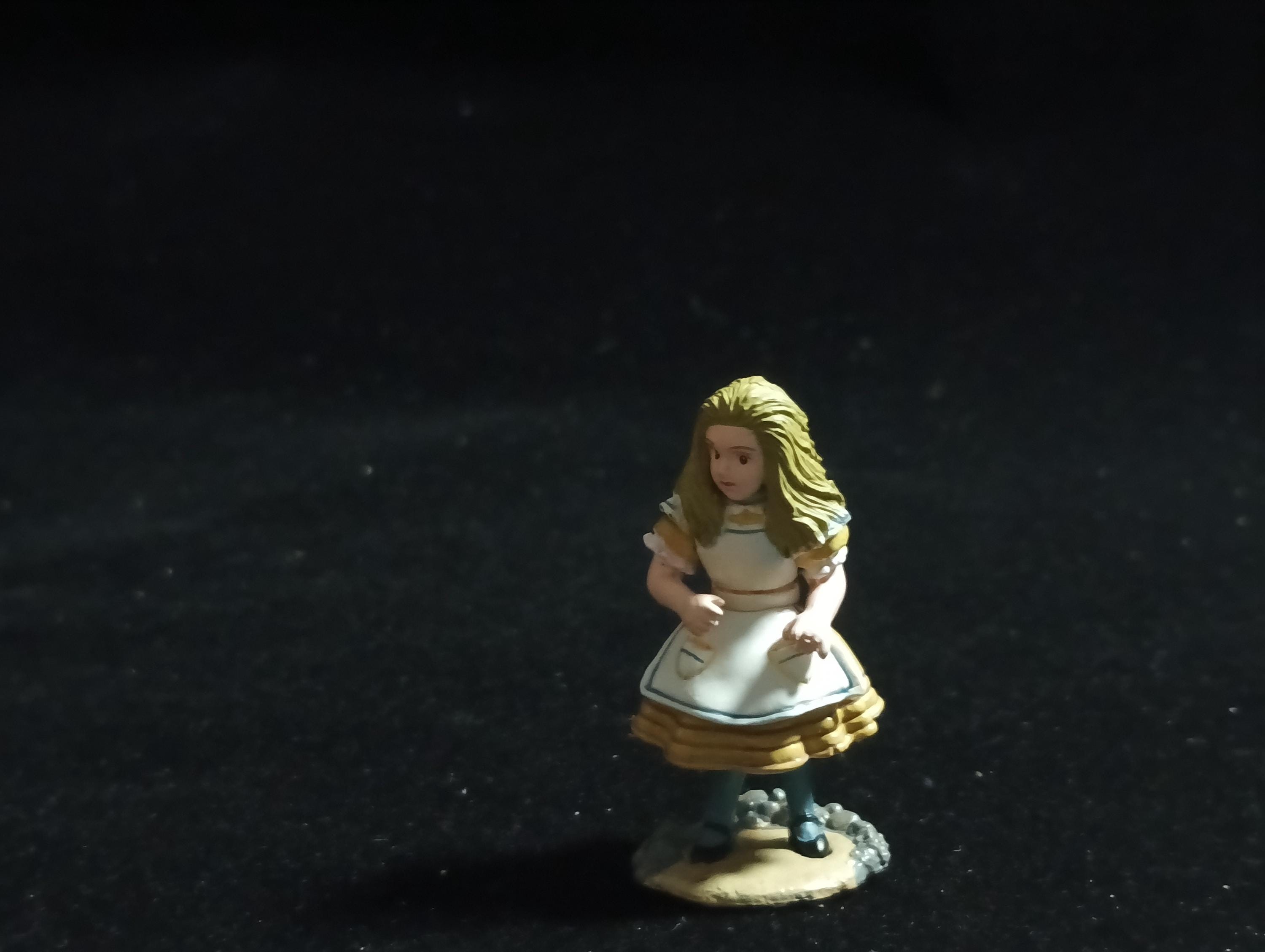 Kaiyodo Alice in Wonderland Alice mini figure Vintage 2002 Kaiyodo