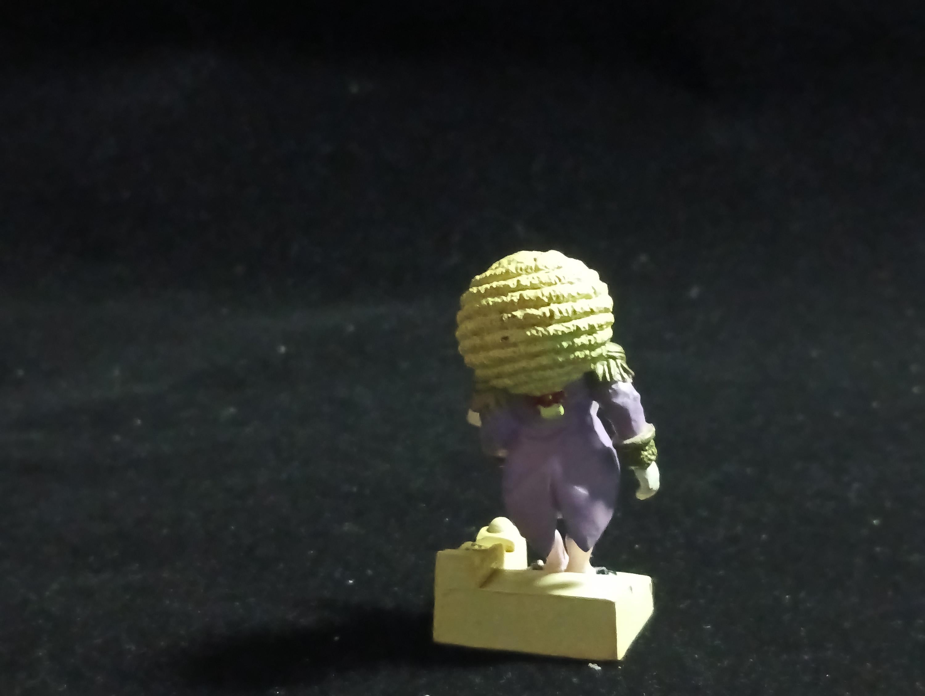 Kaiyodo Alice in Wonderland Frog Servant with Letter mini figure Vintage 2002 Kaiyodo