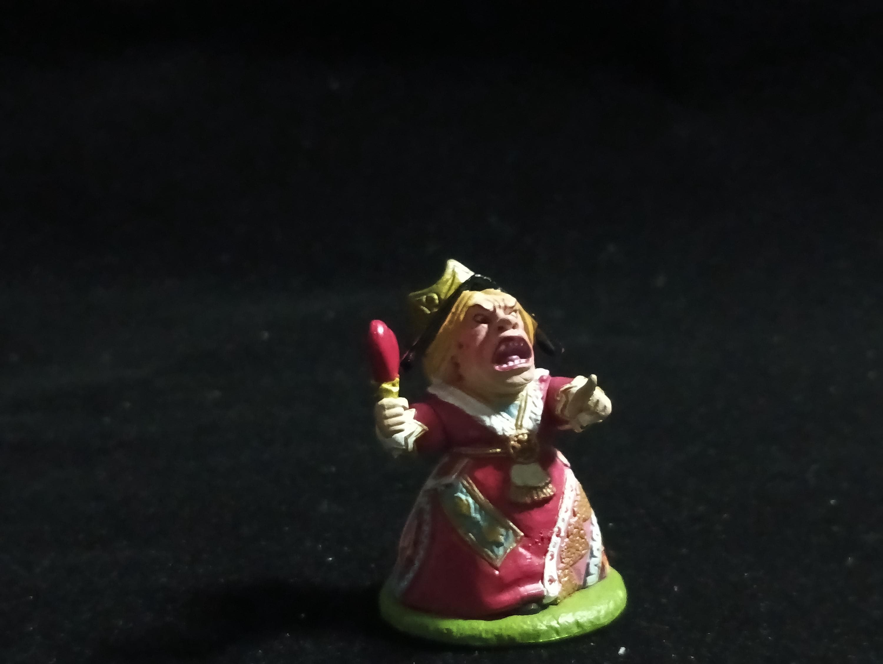 Kaiyodo Alice in Wonderland Queen of Heart mini figure Vintage 2002 Kaiyodo