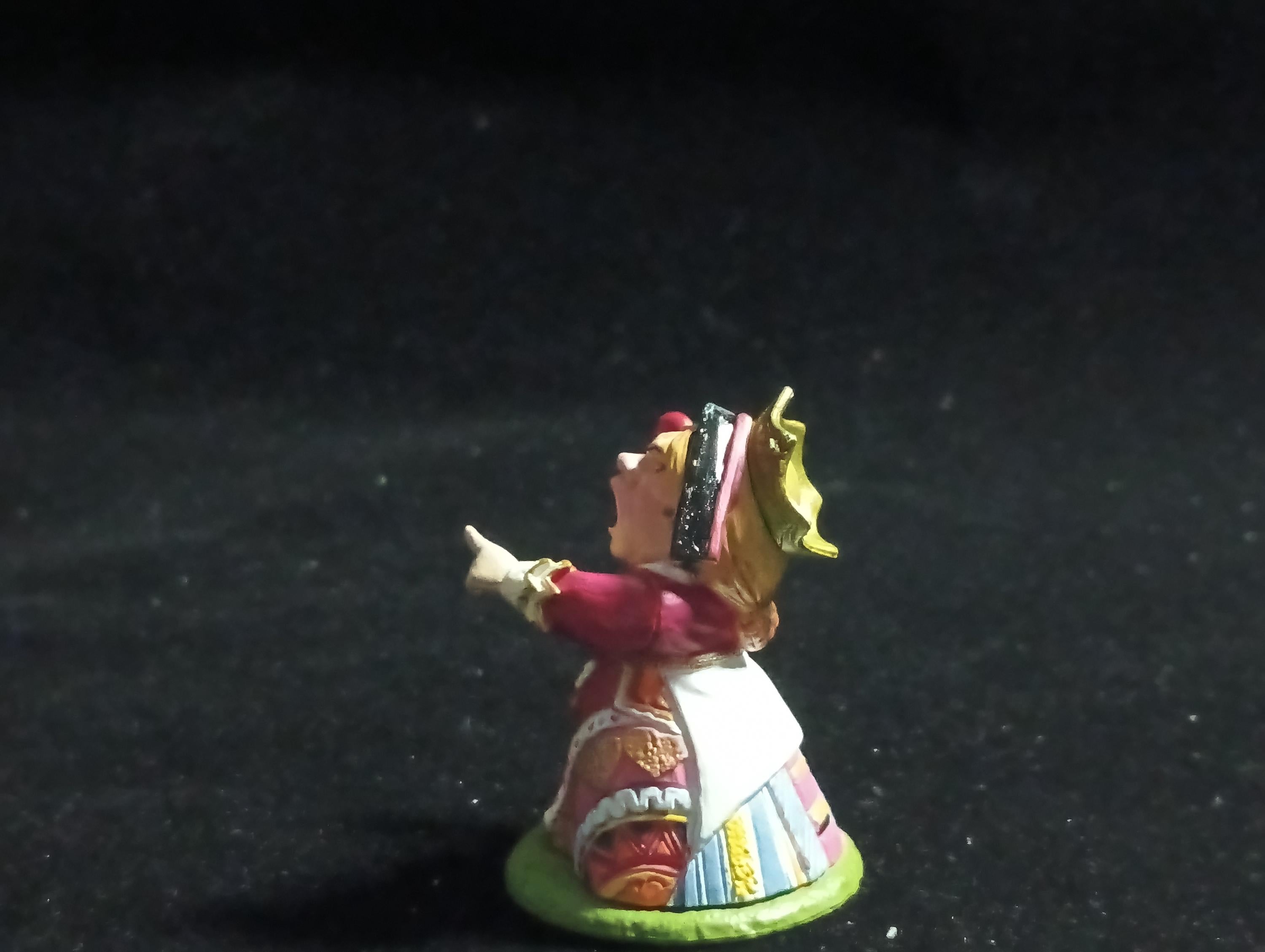 Kaiyodo Alice in Wonderland Queen of Heart mini figure Vintage 2002 Kaiyodo