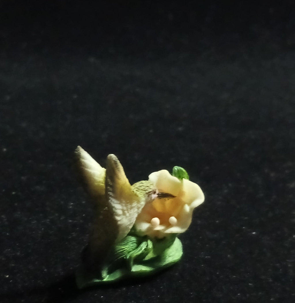 Kabaya Japan Exclusive Miniature Hummingbird