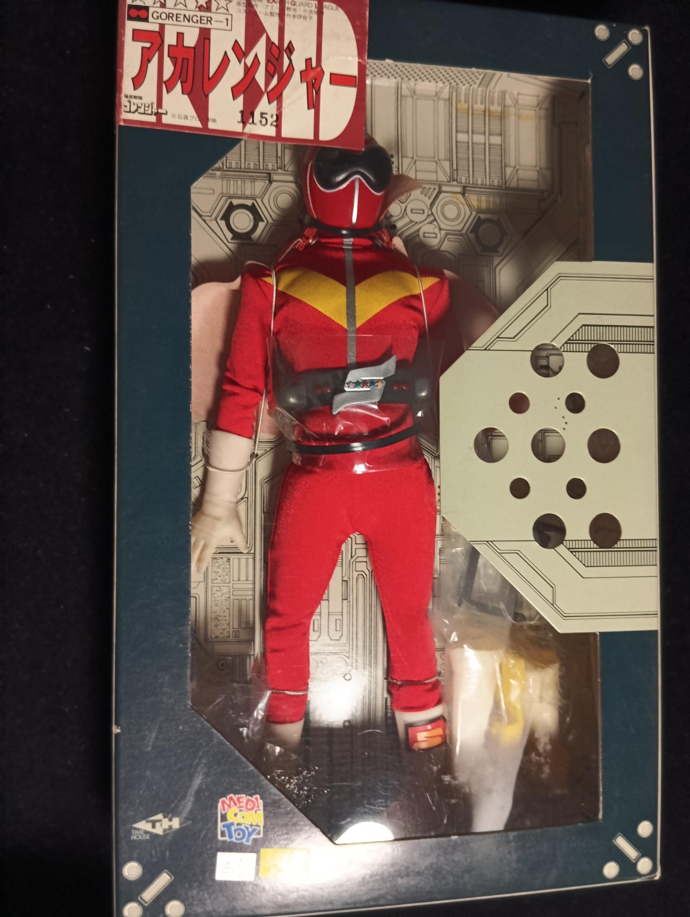 1998 Medicom 12 inch scale 1/6 RAH Real Action Heroes Himitsu Sentai Gorenger (Akaranger) Vintage
