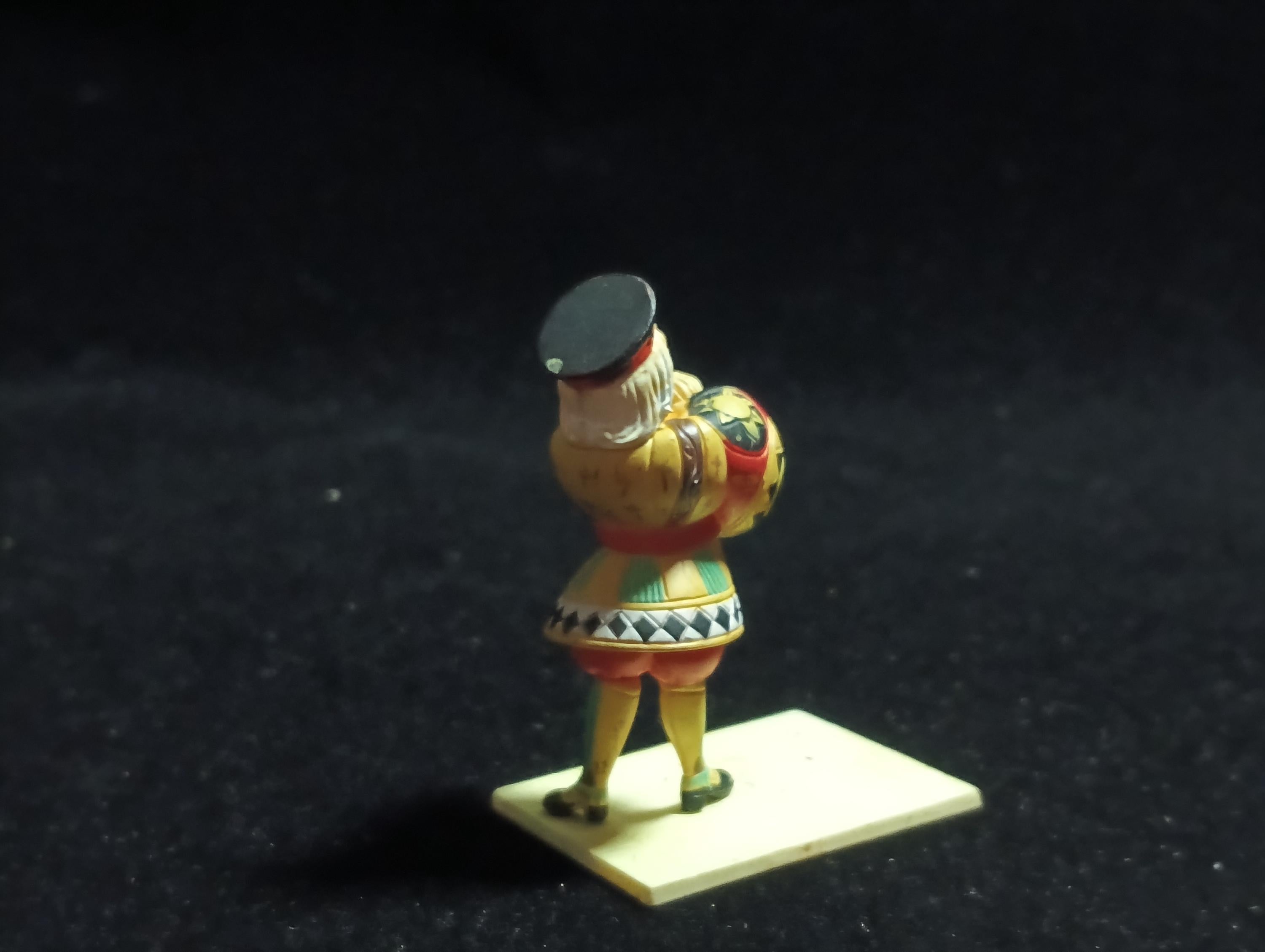 Kaiyodo Alice in Wonderland KNAVE OF HEARTS mini figure Vintage 2003 Kaiyodo