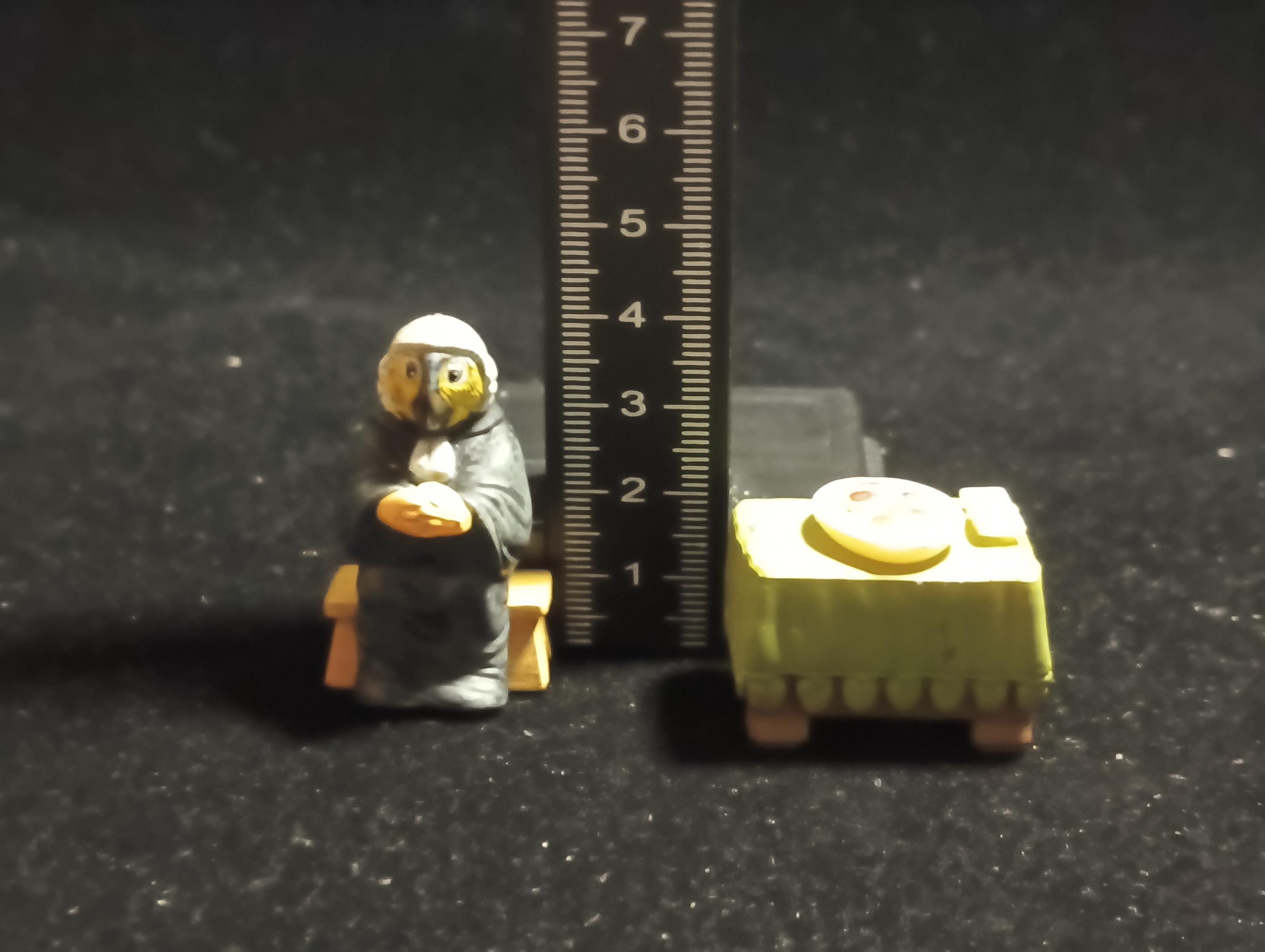 Kaiyodo Alice in Wonderland Bird Resident mini figure Vintage 2003 Kaiyodo