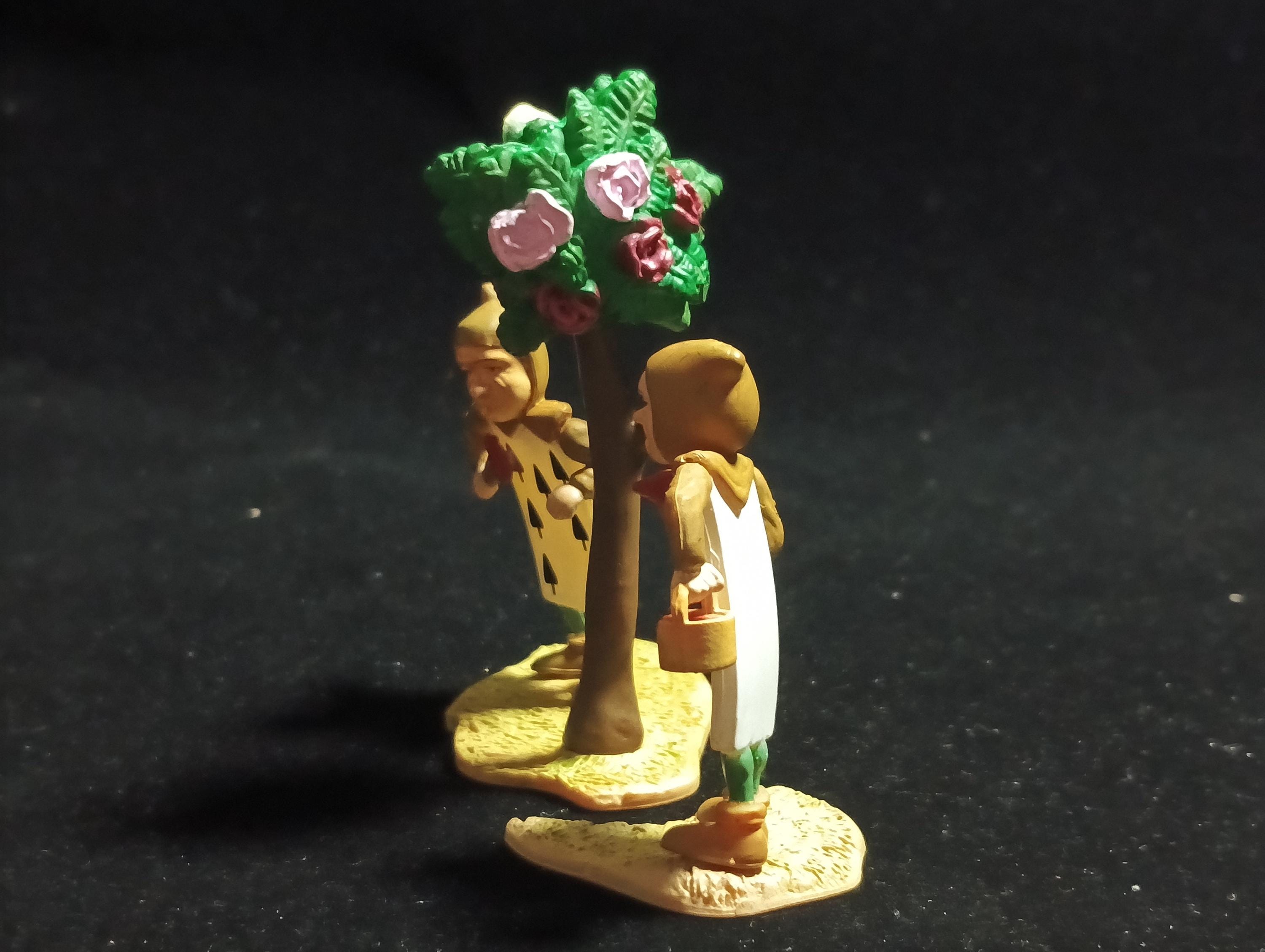 Kaiyodo Alice in Wonderland SPADES PAINTER mini figure Vintage 2003 Kaiyodo