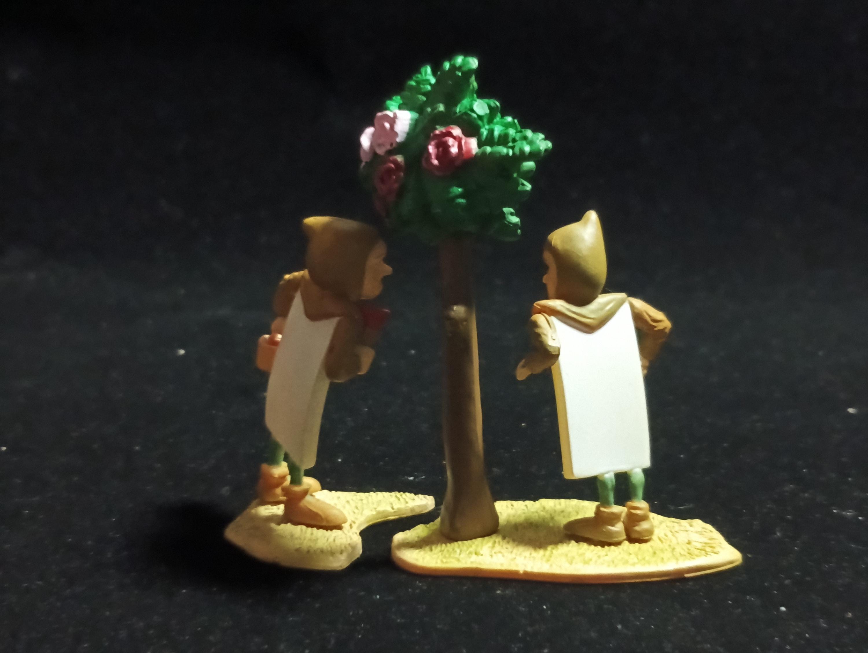 Kaiyodo Alice in Wonderland SPADES PAINTER mini figure Vintage 2003 Kaiyodo