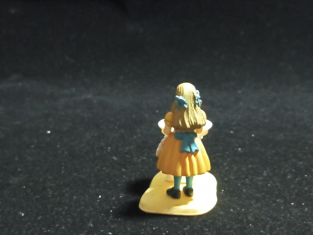 Kaiyodo Alice in Wonderland Alice with a Bottle mini figure Vintage 2003 Kaiyodo